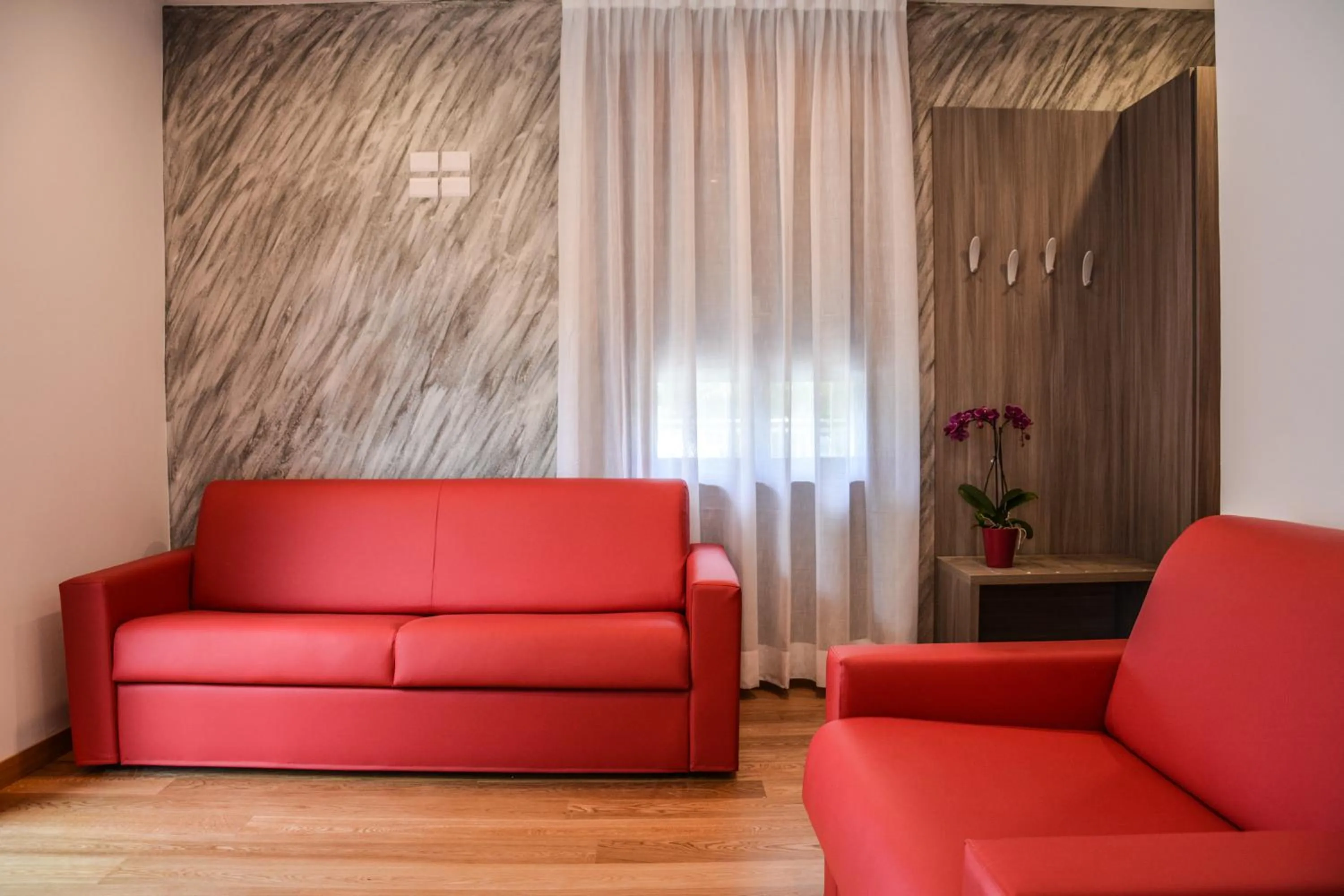 Photo of the whole room in Villa Torbole