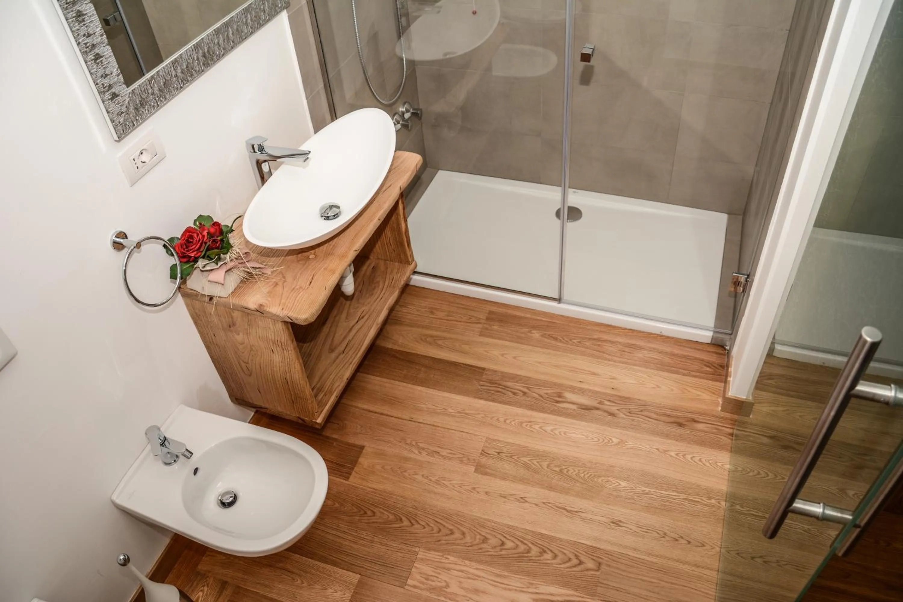 Shower in Villa Torbole