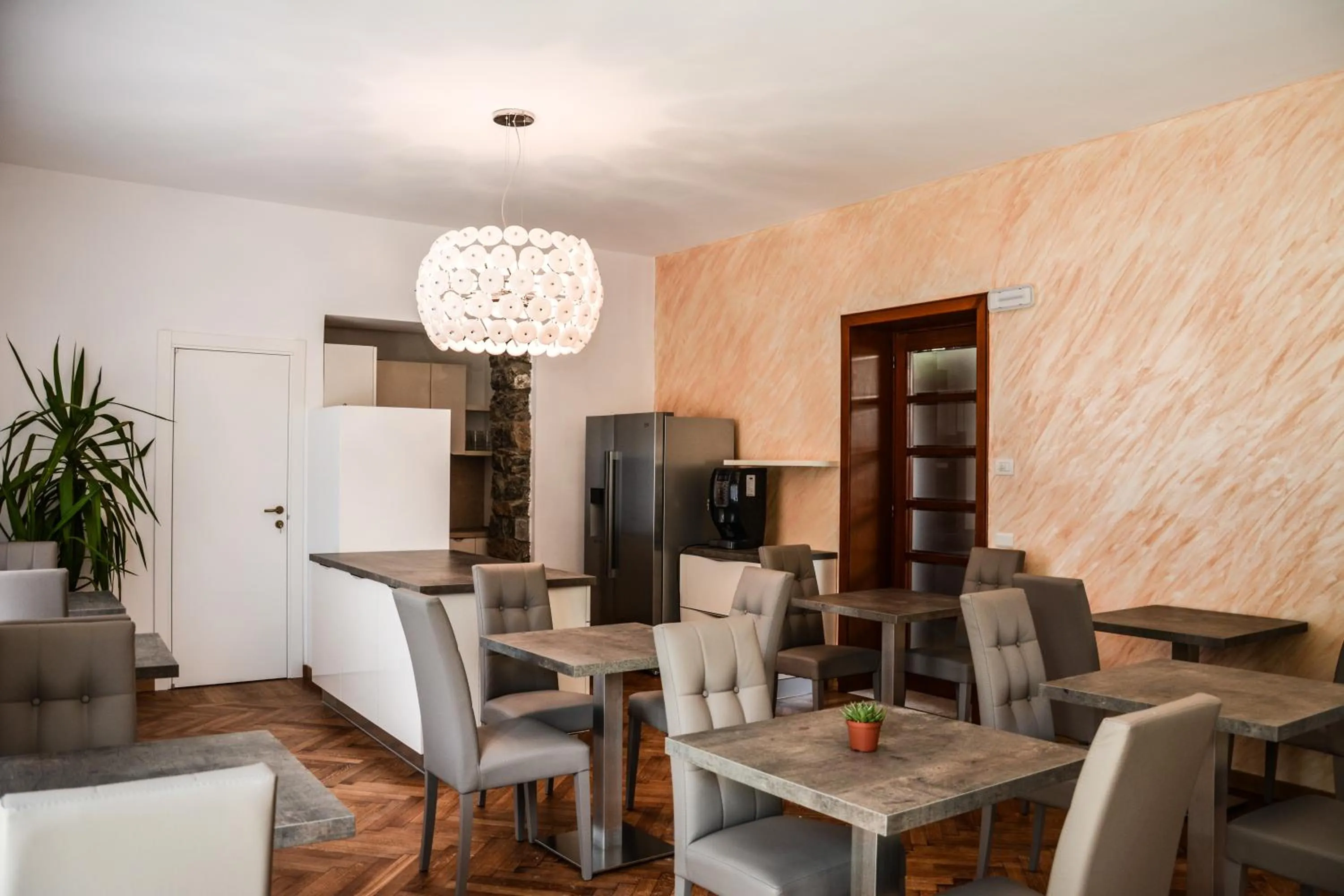 Restaurant/places to eat in Villa Torbole