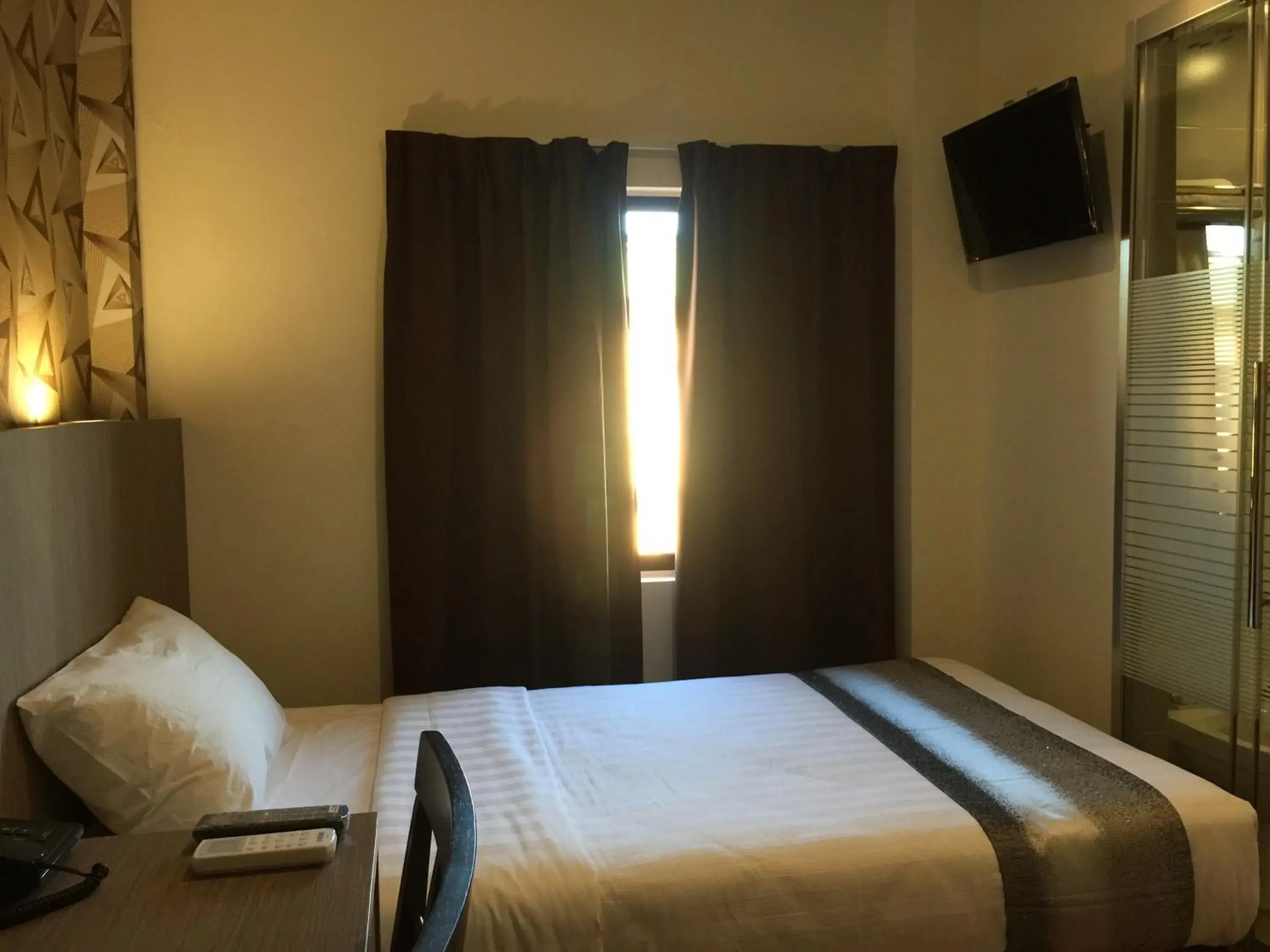 Deluxe Single Room in Check Inn Hotel Tawau Deluxe Single Room in Check Inn Hotel Tawau