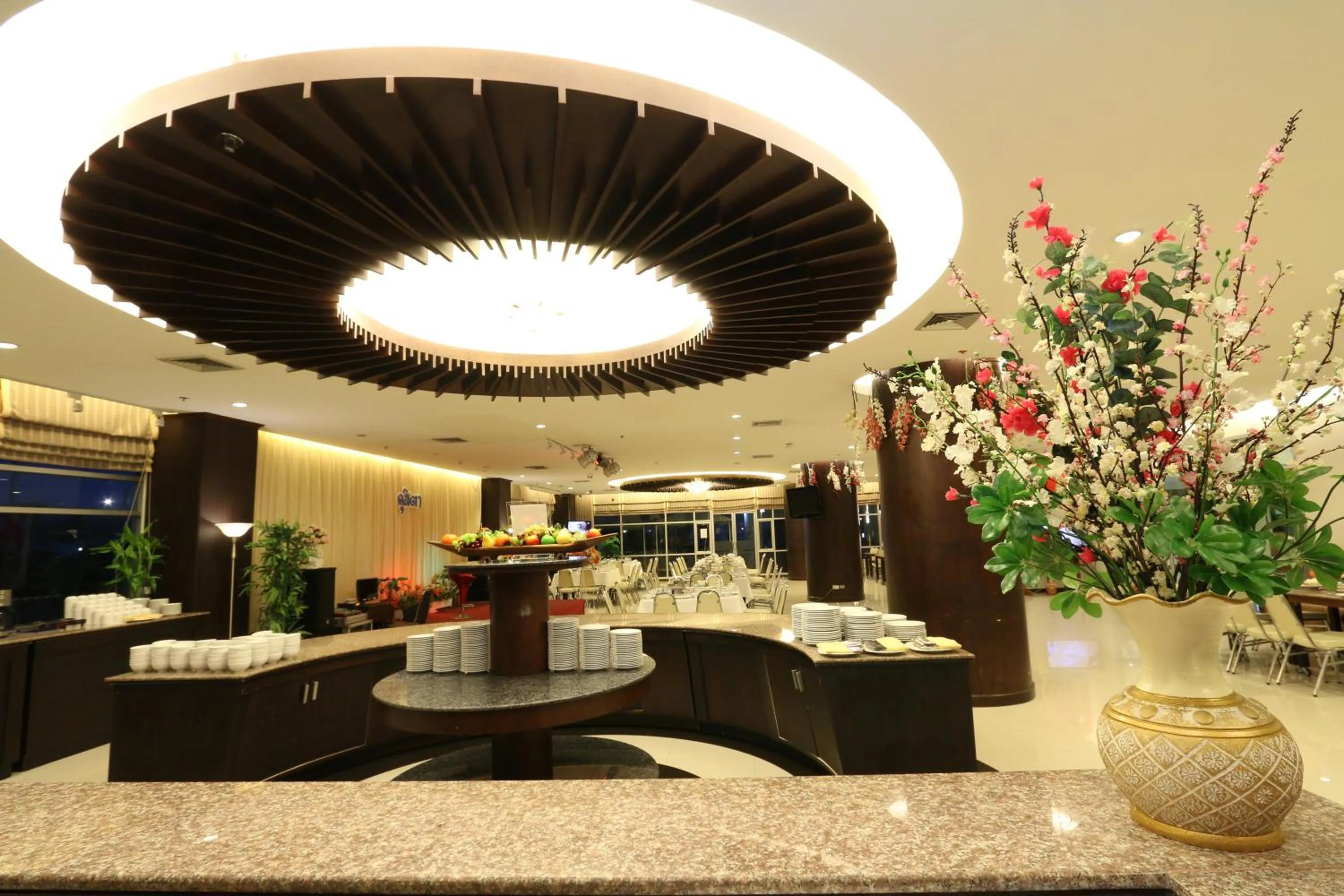 Restaurant/places to eat in Grande Southern Hotel