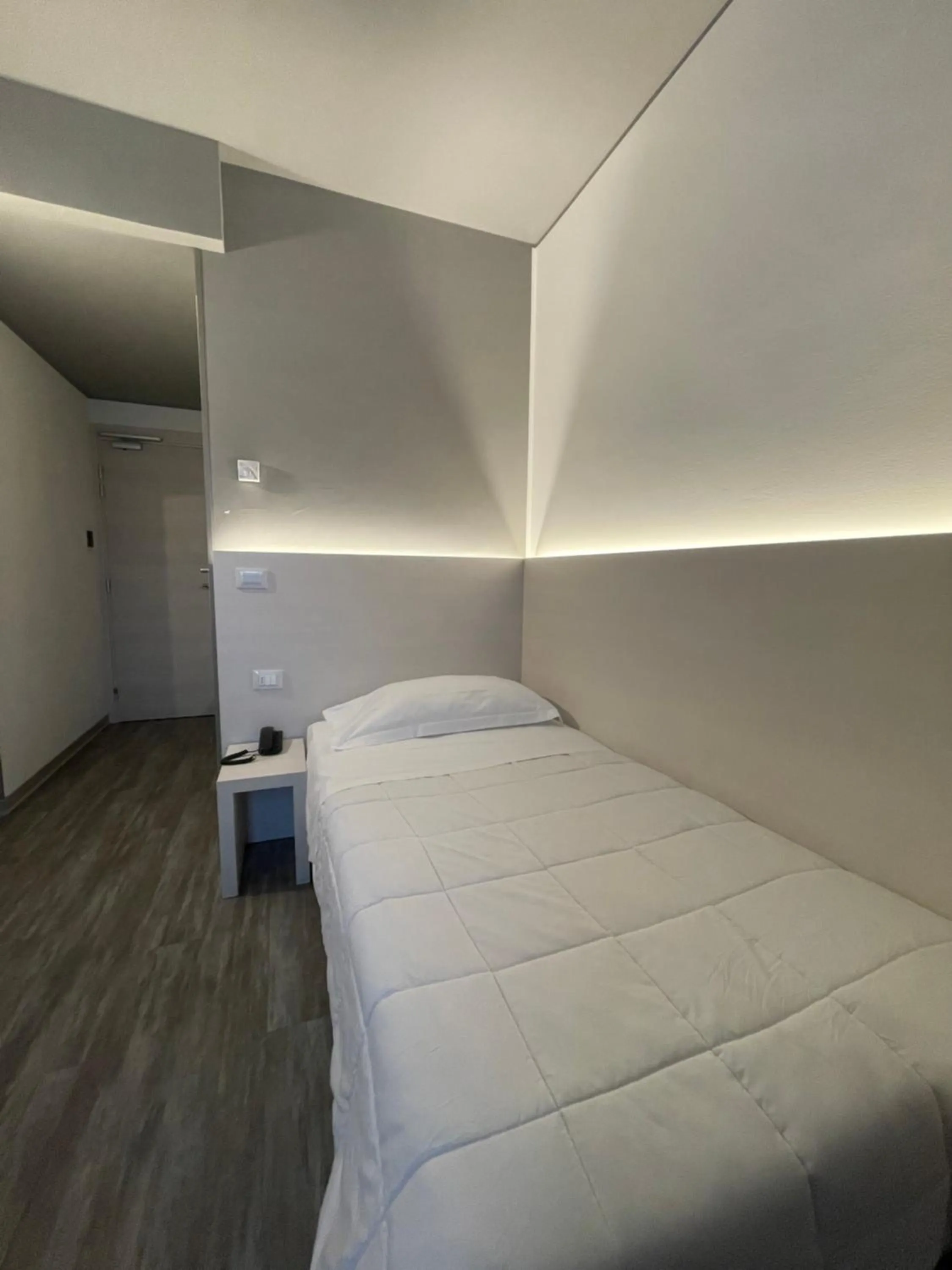 Bedroom, Bed in Hotel Albatros