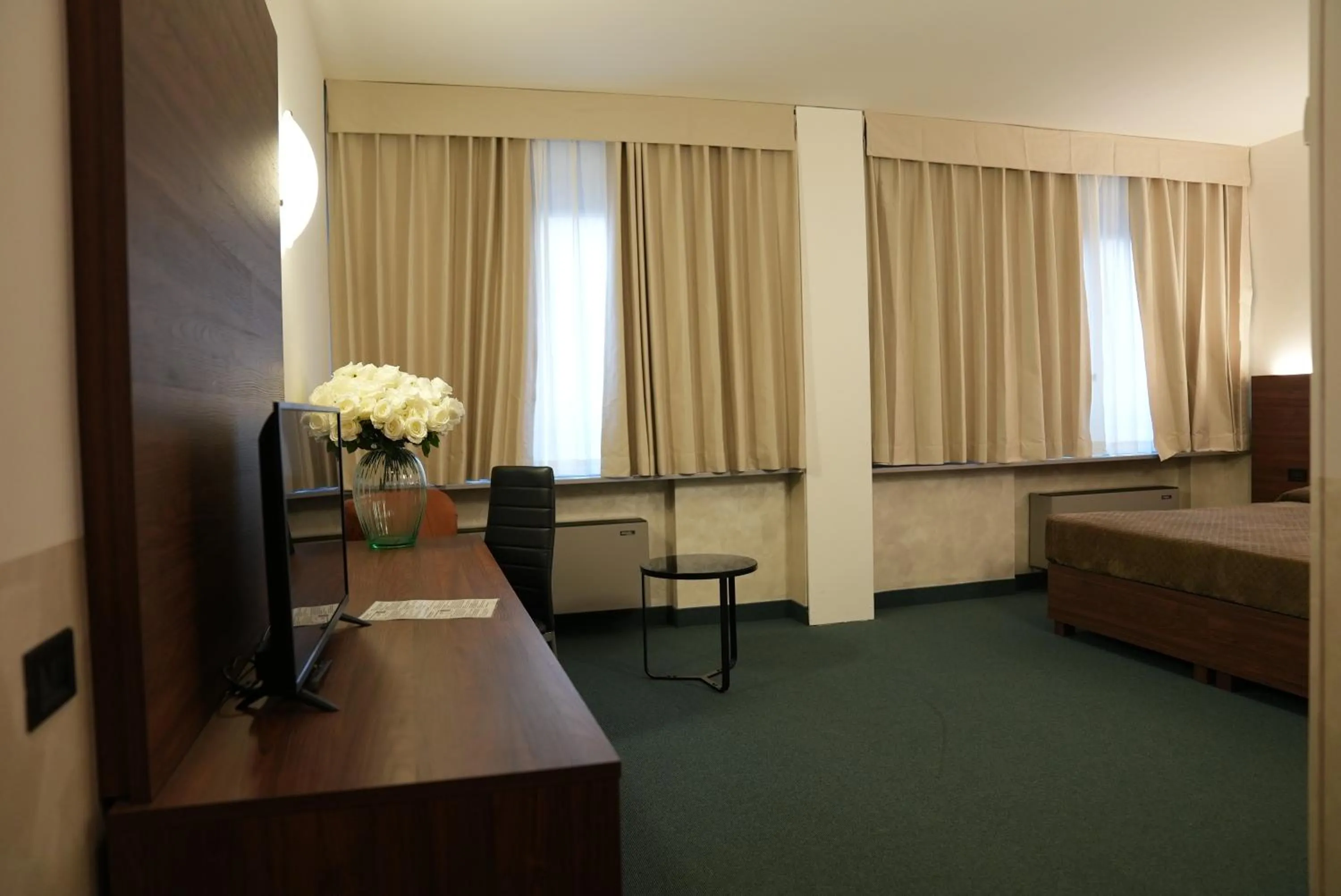 Bedroom, Bed in Hotel Albatros