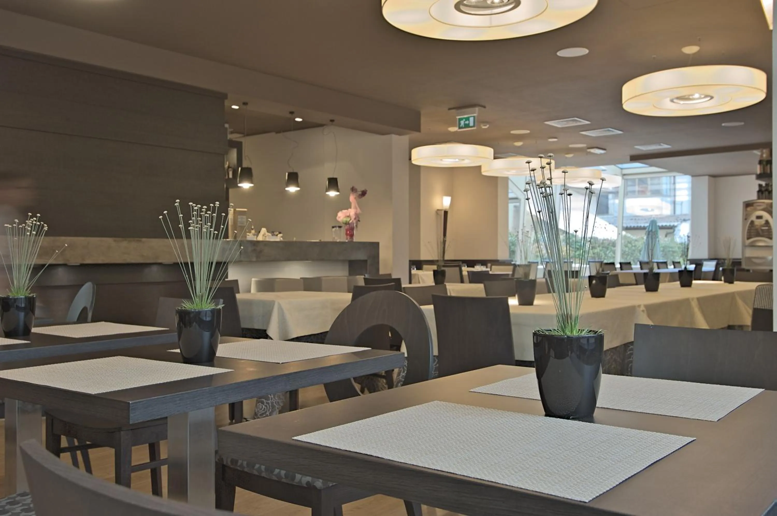 Restaurant/places to eat in Zen Hotel Versilia