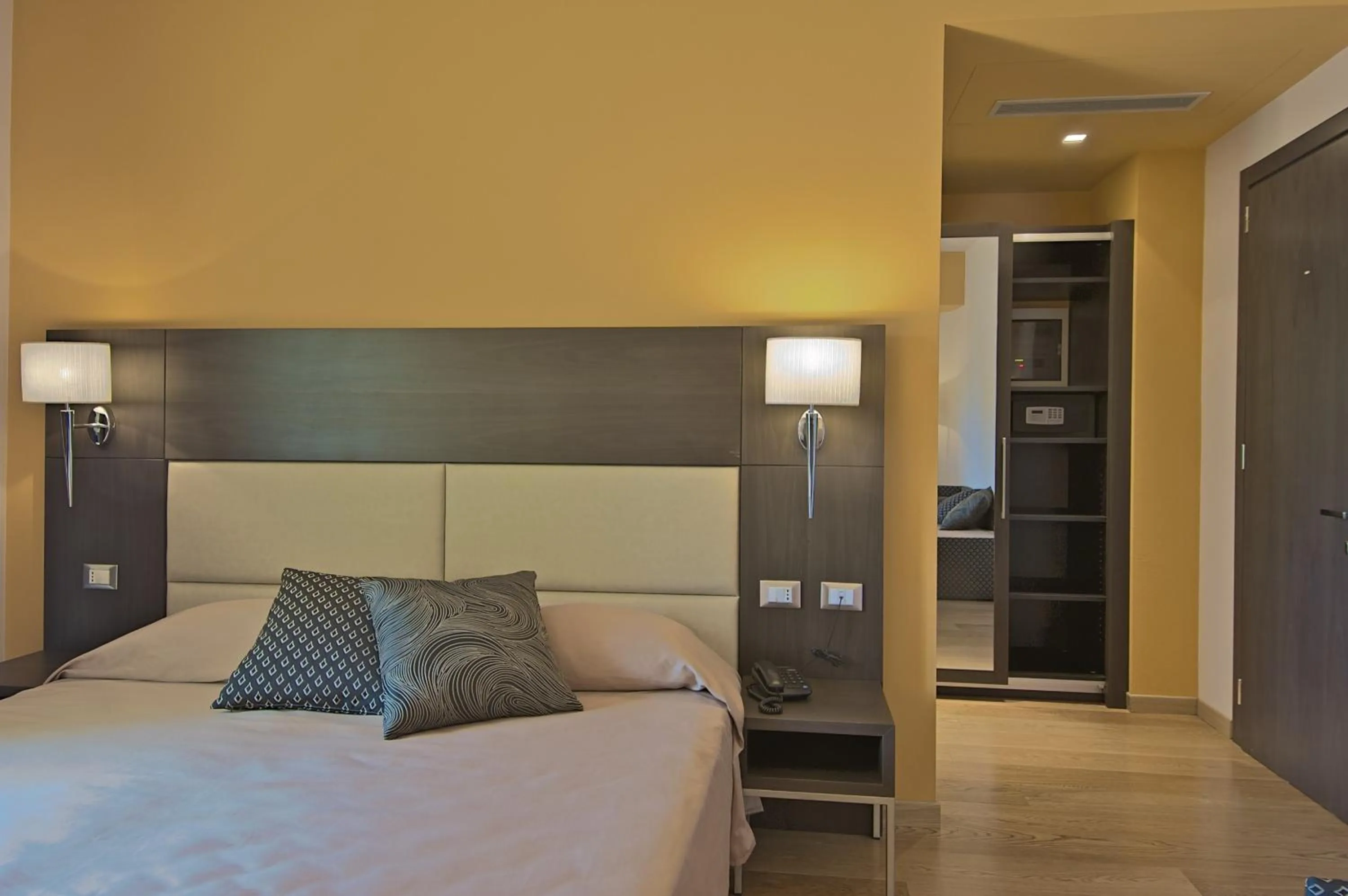 Bed in Zen Hotel Versilia