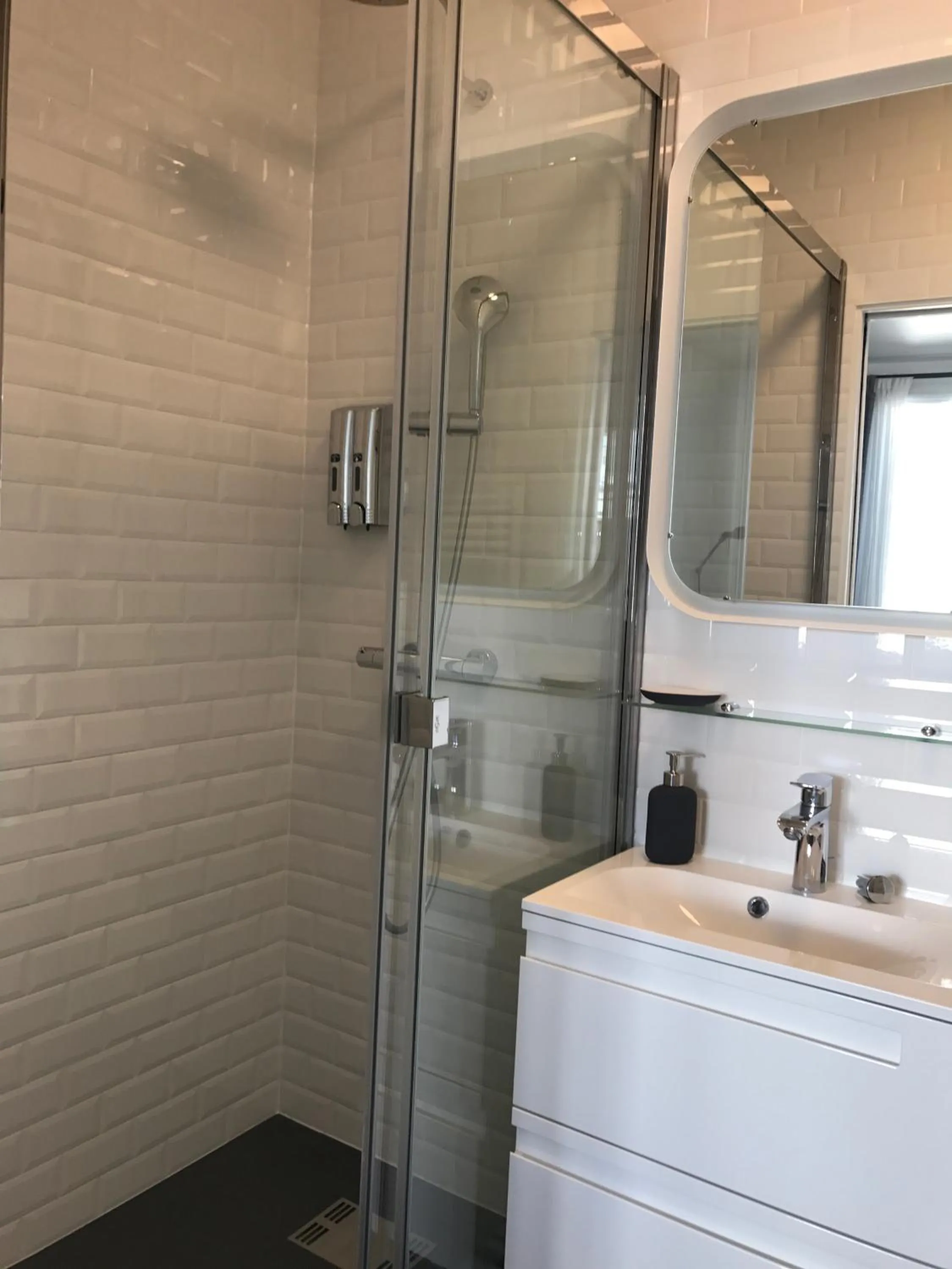 Bathroom in Appartement Seine et Marais