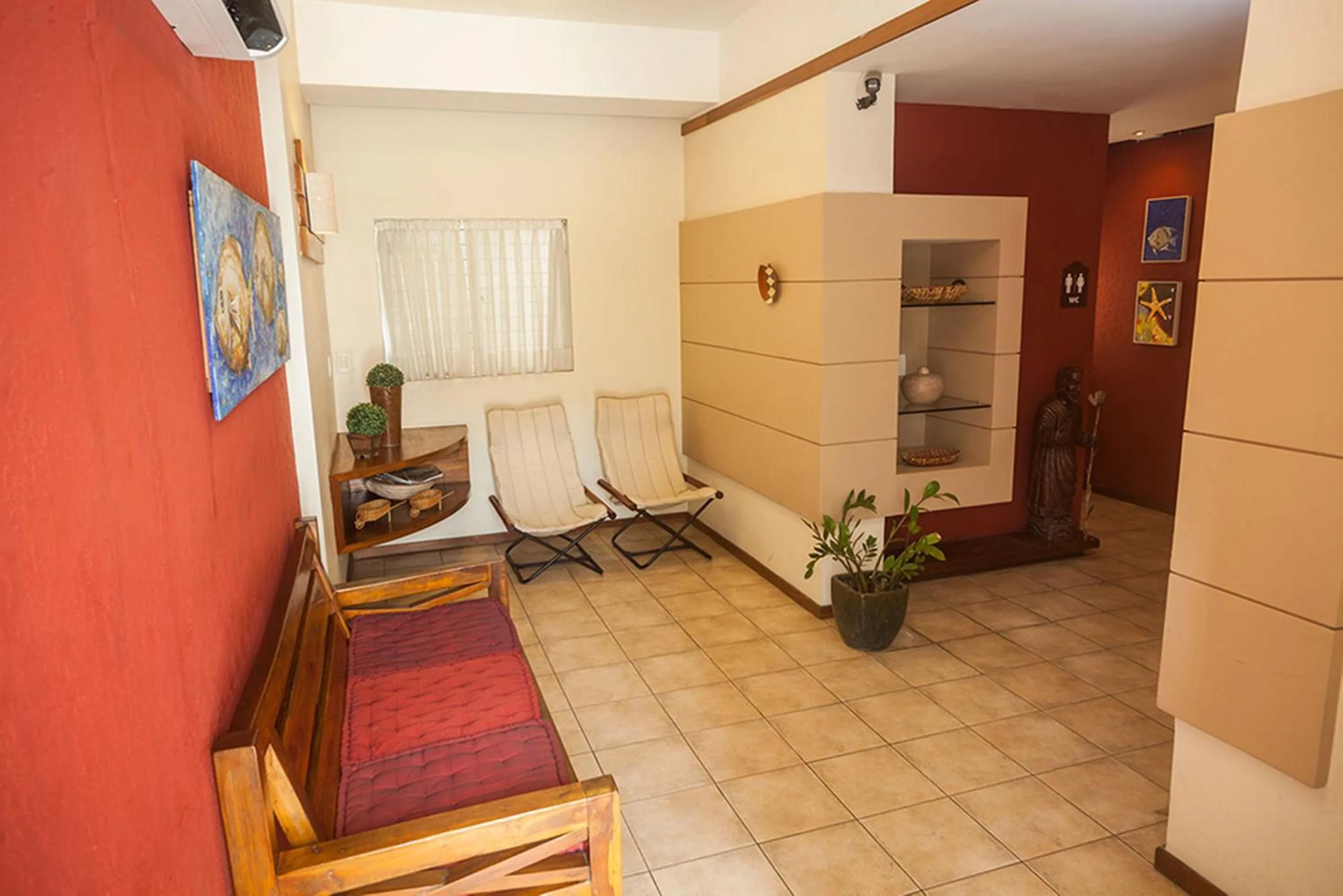 Living room in Portal Da Praia Hotel