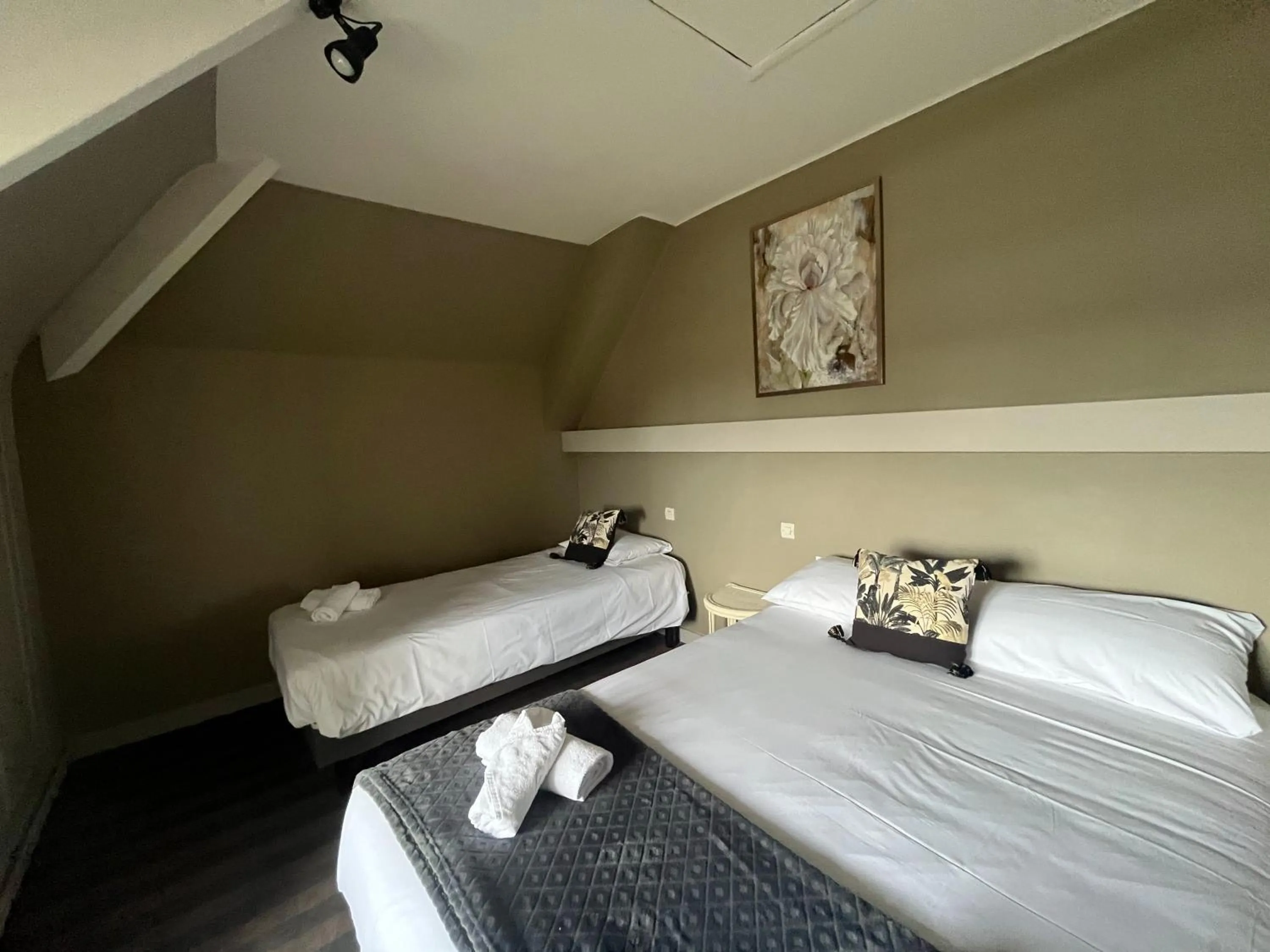 Photo of the whole room, Bed in Hôtel Le Phare