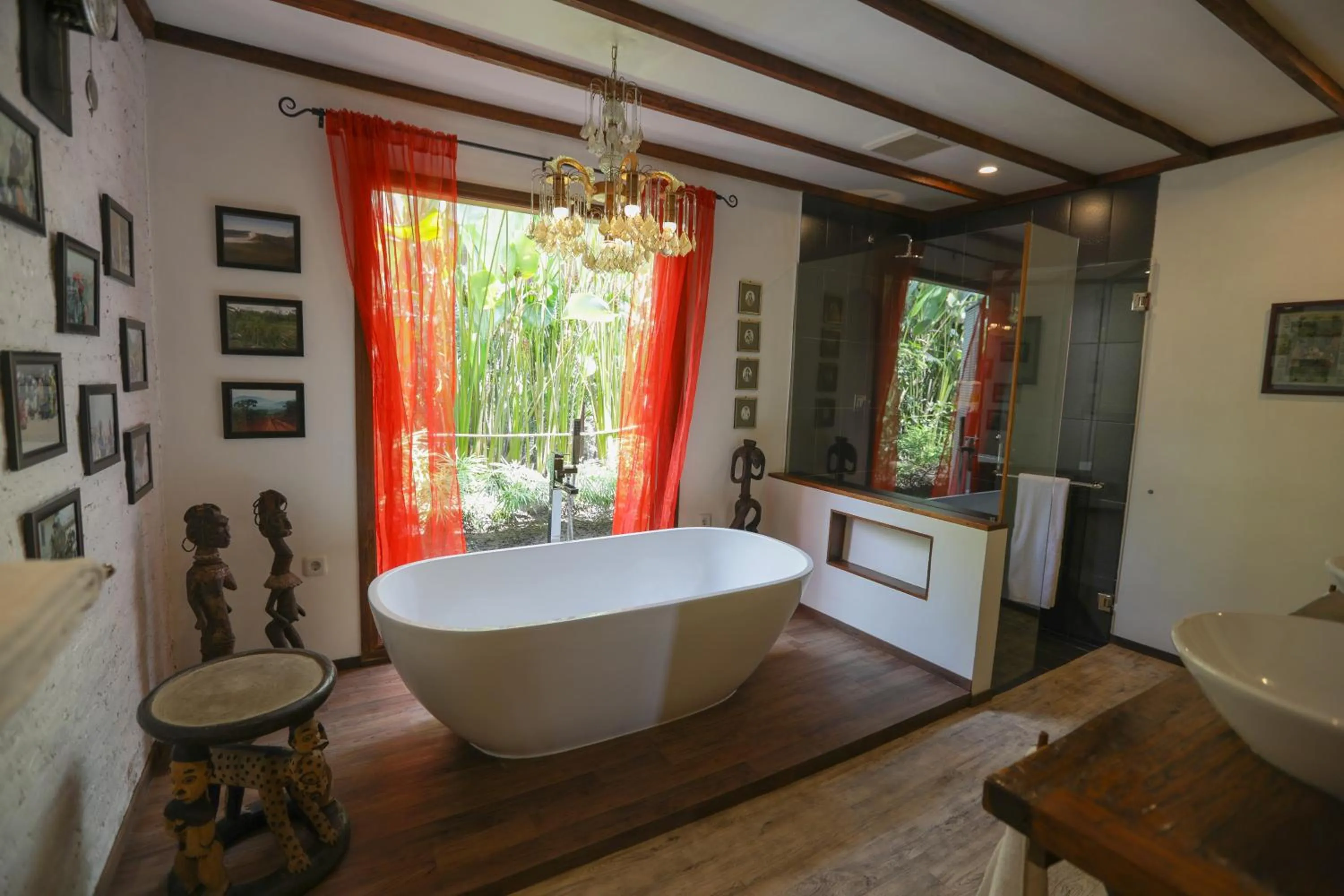 Bathroom in Joglo Exotico