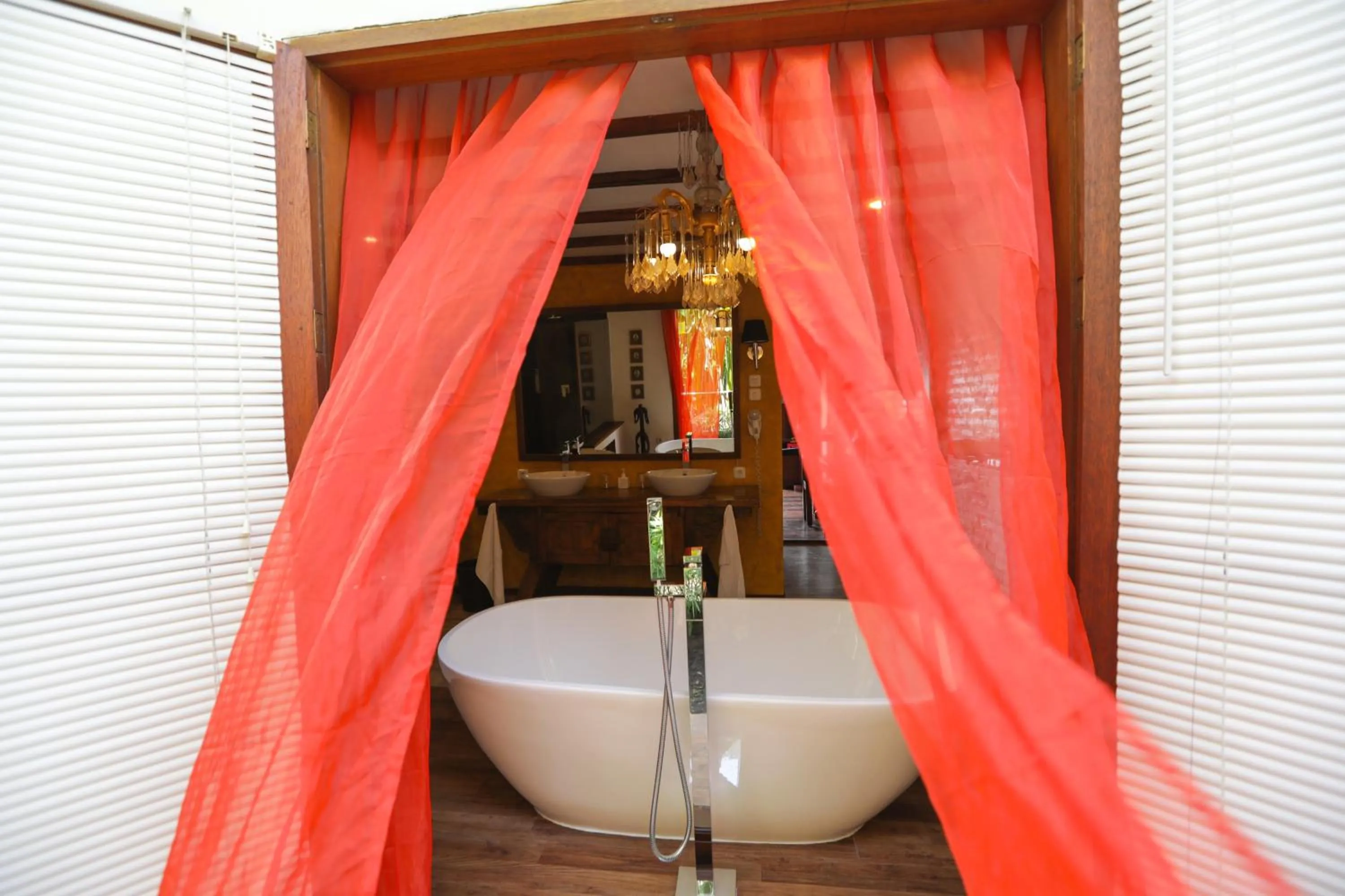 Bathroom in Joglo Exotico