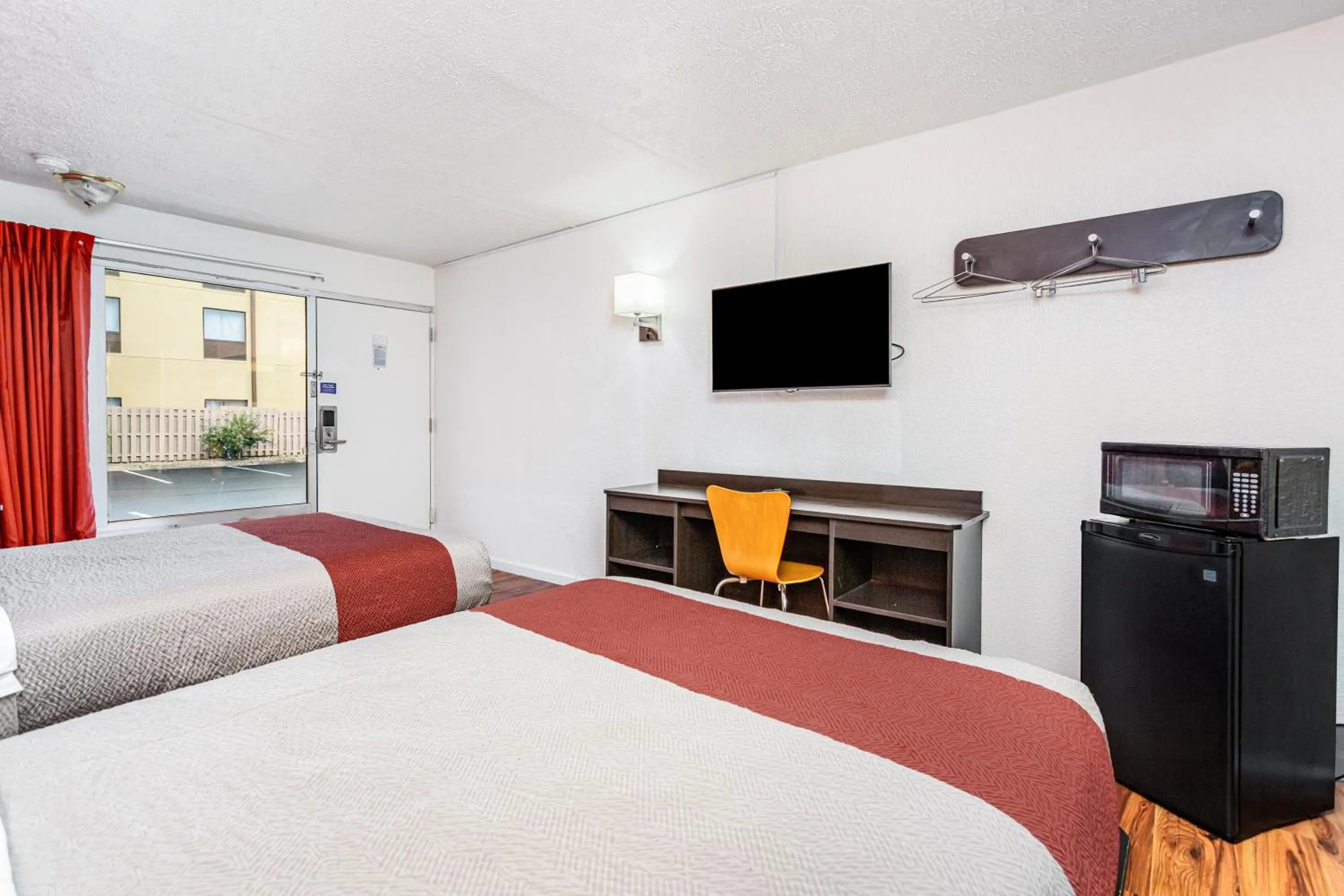 Bedroom, Bed in Relax Inn by OYO Columbus OH I 70