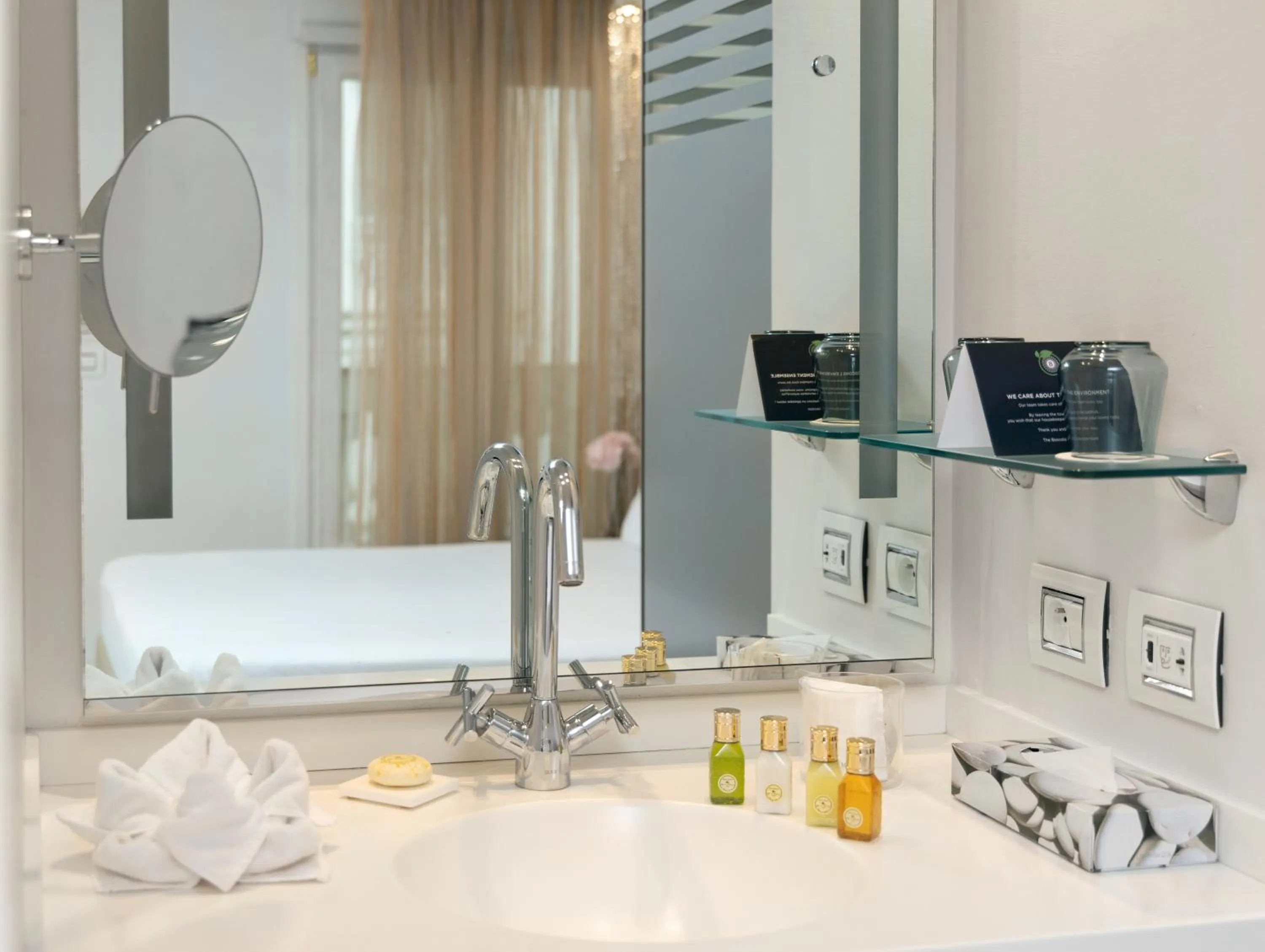 Shower in Boscolo Nice Hotel & Spa