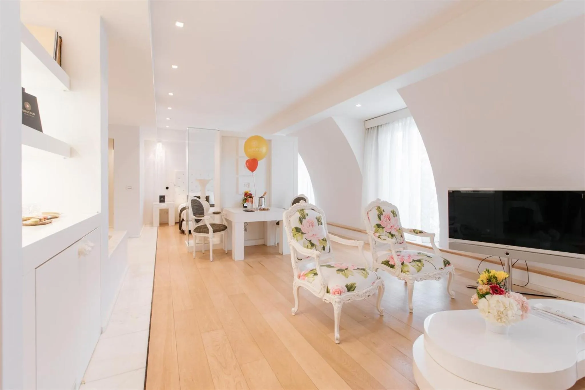 TV and multimedia in Boscolo Nice Hotel & Spa