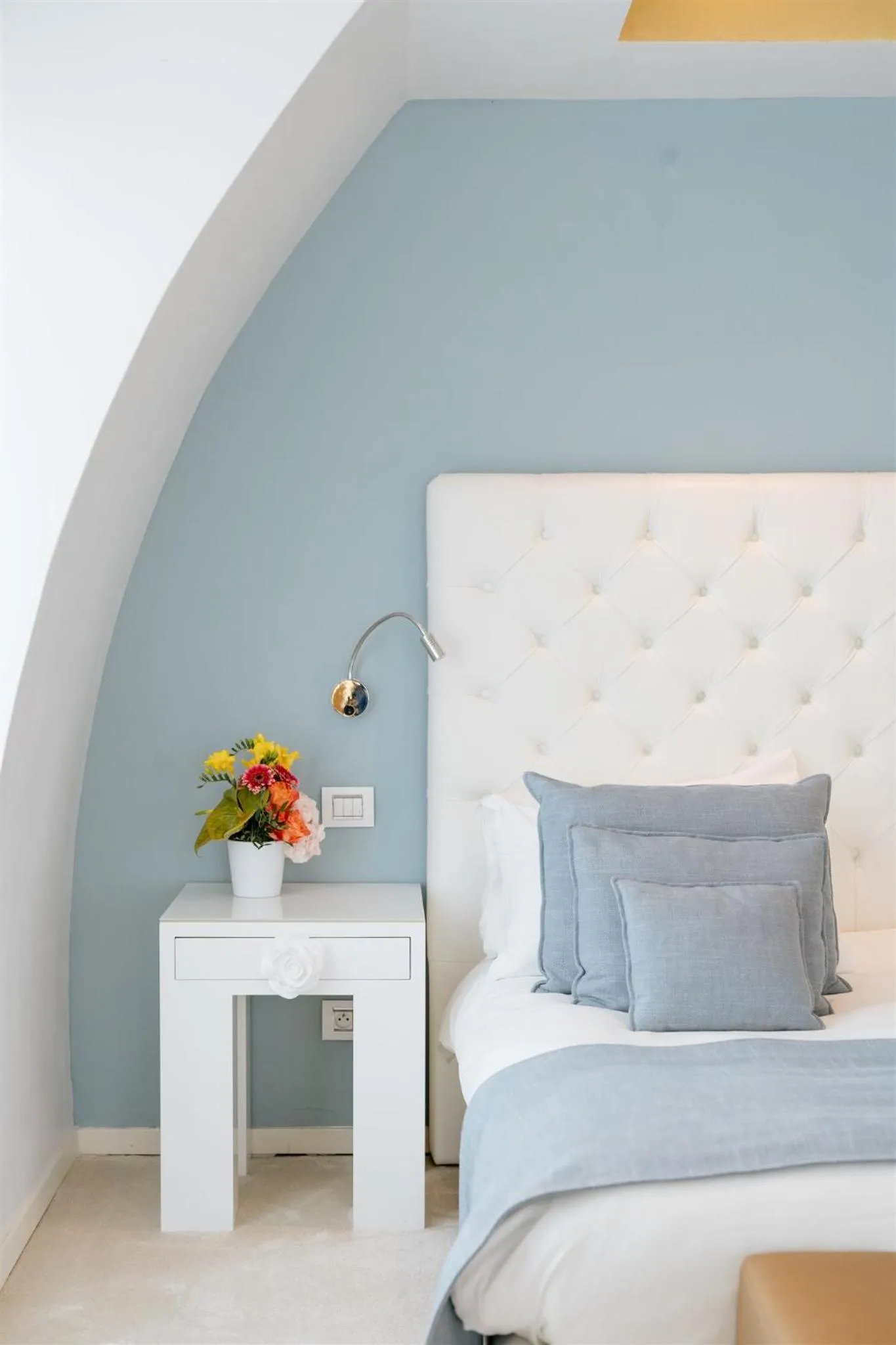 Bed in Boscolo Nice Hotel & Spa