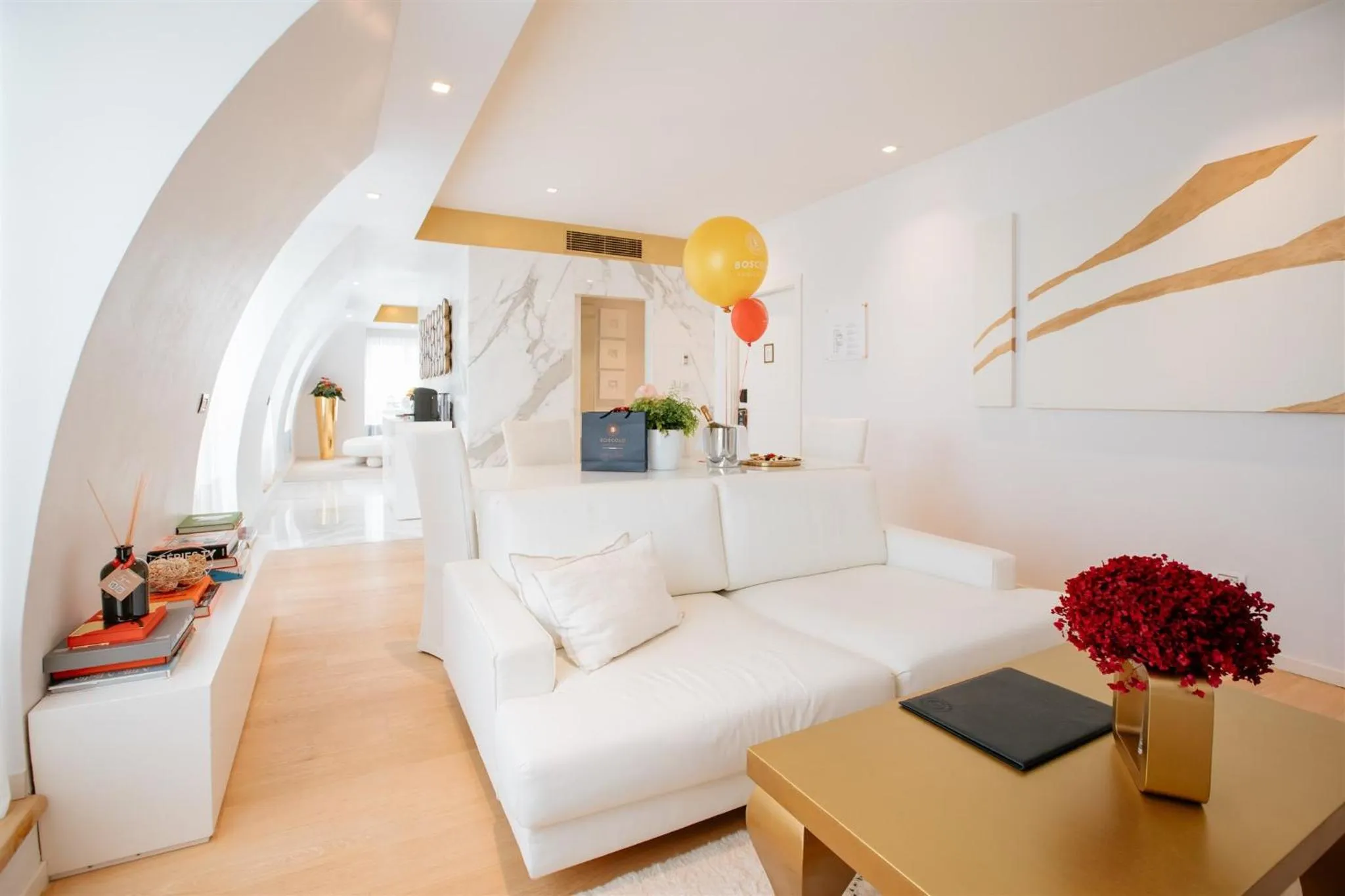 TV and multimedia in Boscolo Nice Hotel & Spa