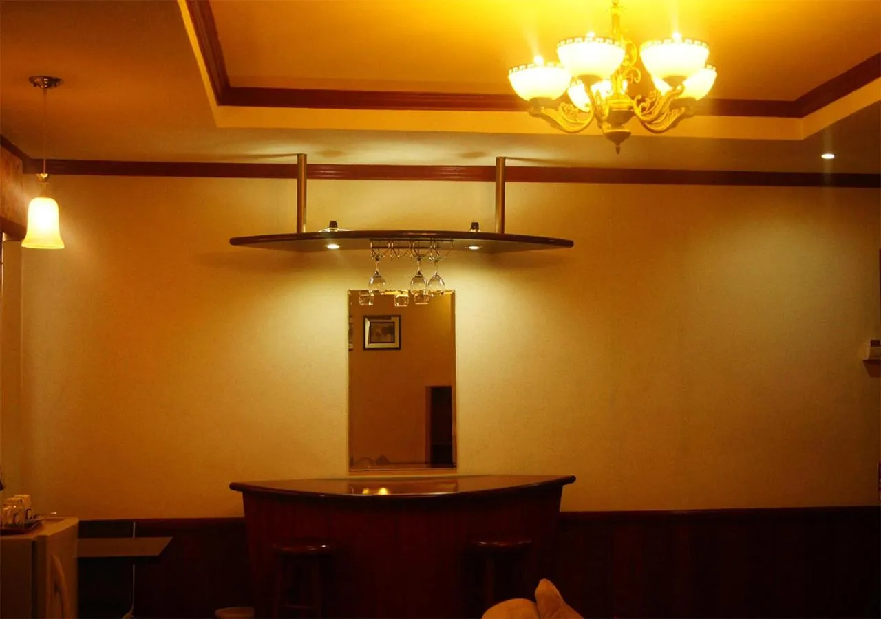 oven in Cebu Dulcinea Hotel and Suites-MACTAN AIRPORT HOTEL