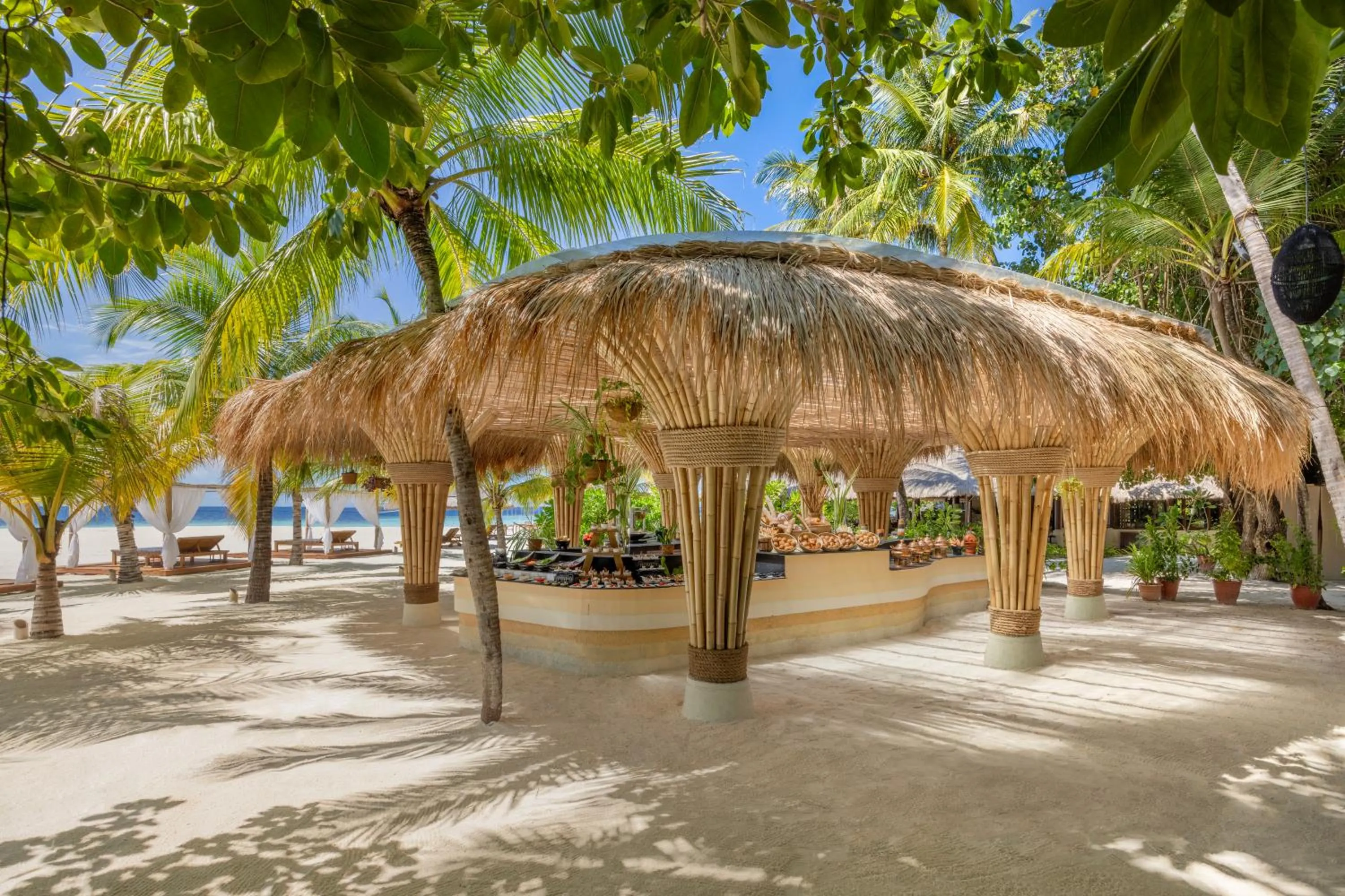 Restaurant/places to eat in Banyan Tree Vabbinfaru