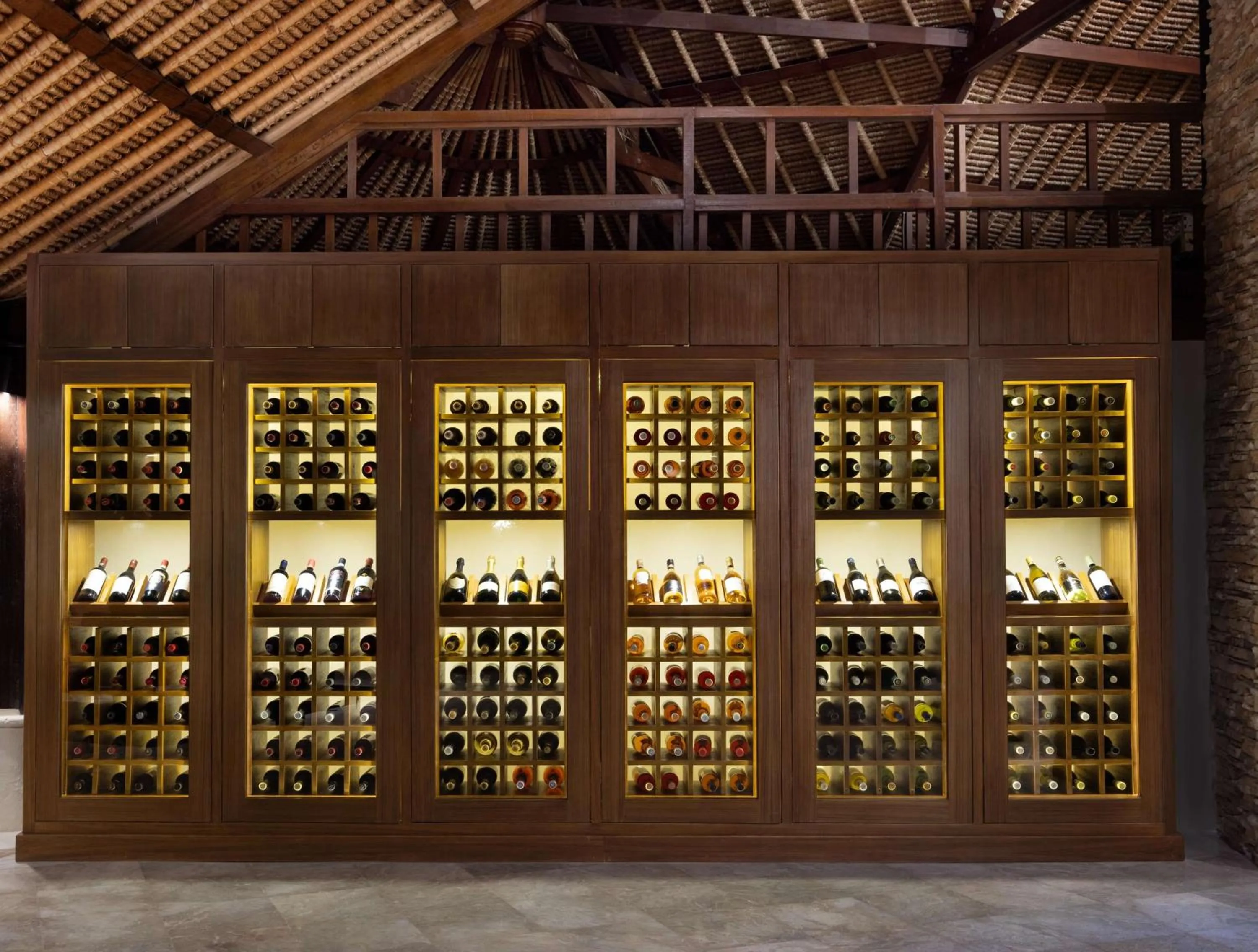 Lounge or bar in Banyan Tree Vabbinfaru