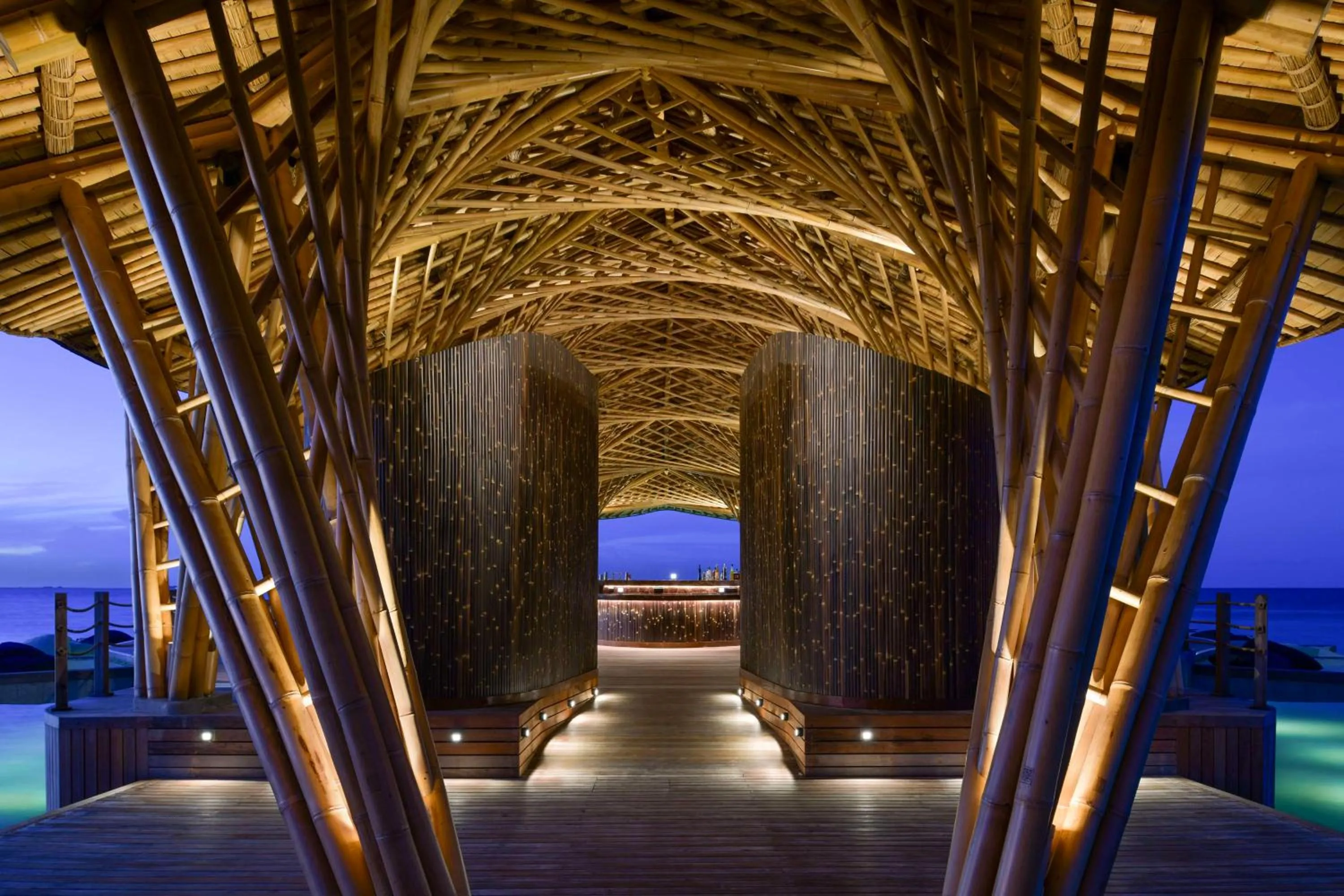 Restaurant/places to eat in Banyan Tree Vabbinfaru