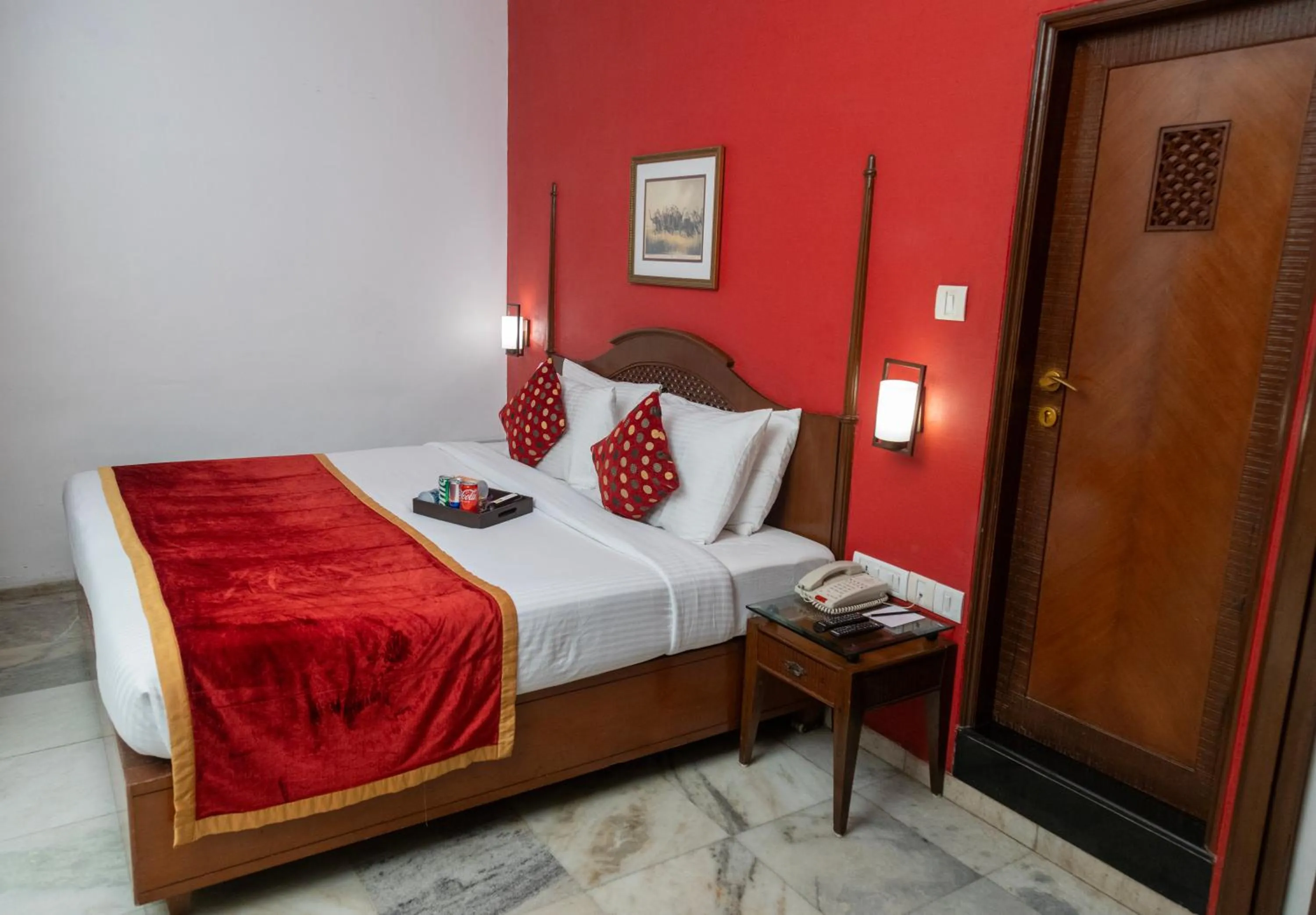 Bed in Ramee Guestline Hotel Dadar