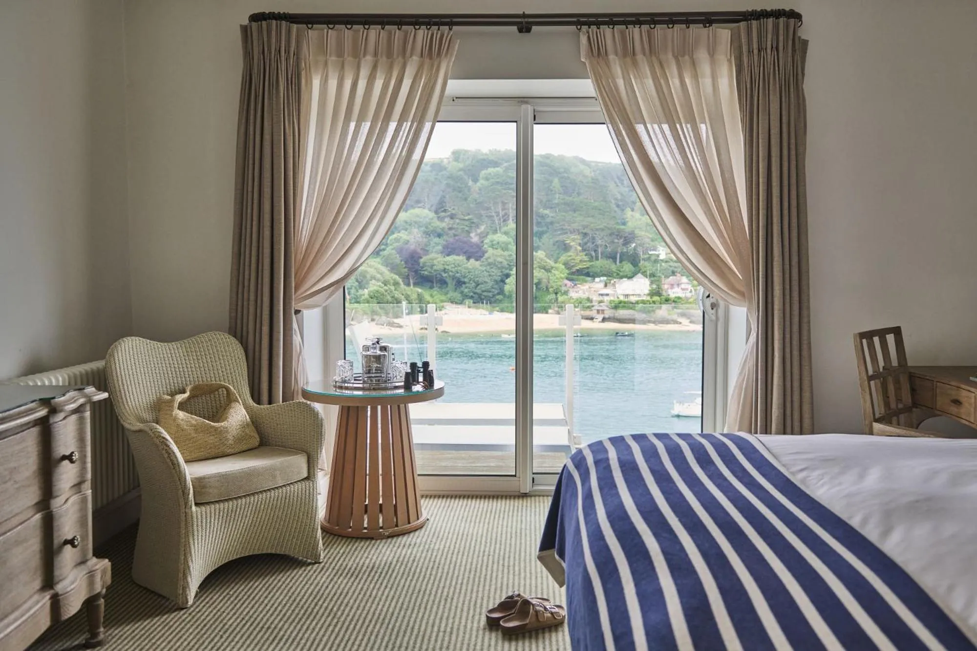 Bed in Harbour Hotel & Spa Salcombe