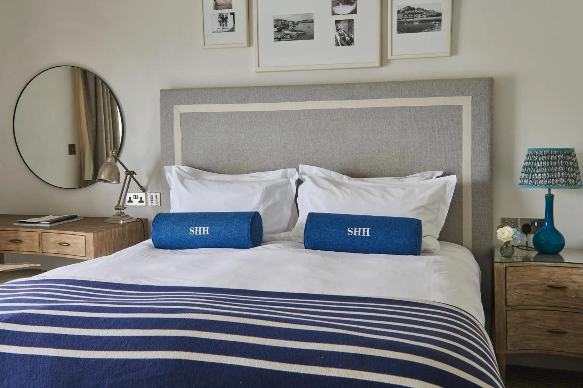 Bed in Harbour Hotel & Spa Salcombe