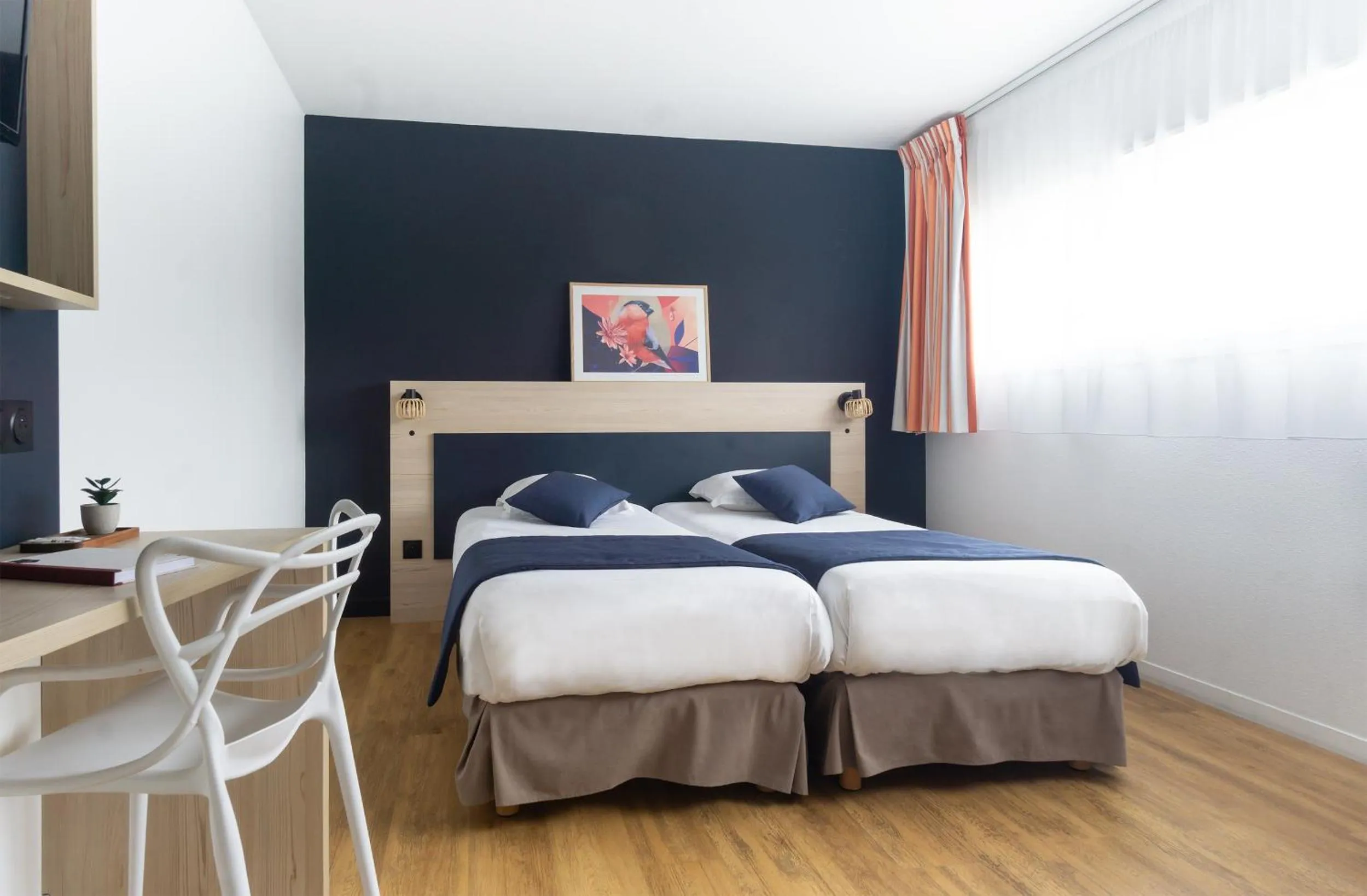 Photo of the whole room, Bed in City Résidence Bordeaux Centre