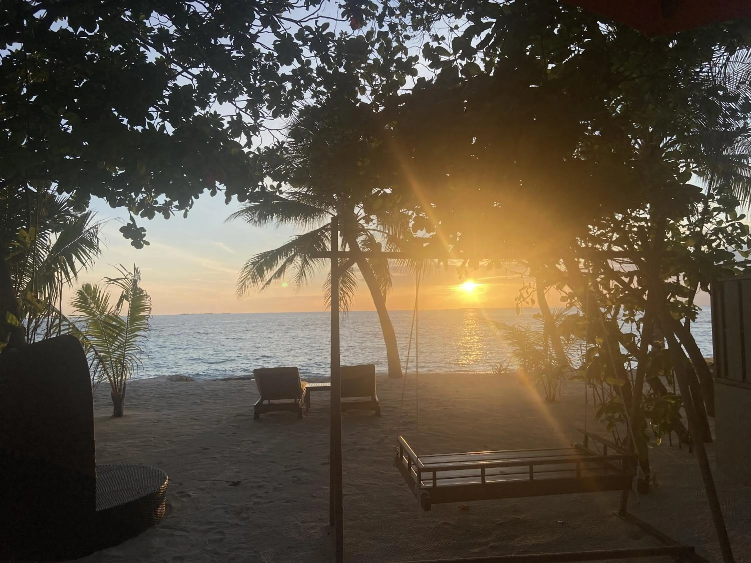 Day in Dhawa Ihuru, part of Banyan Group