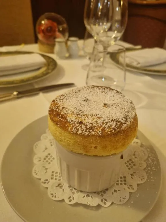 Restaurant/places to eat in La Villa Bois Joli HOTEL RESTAURANT