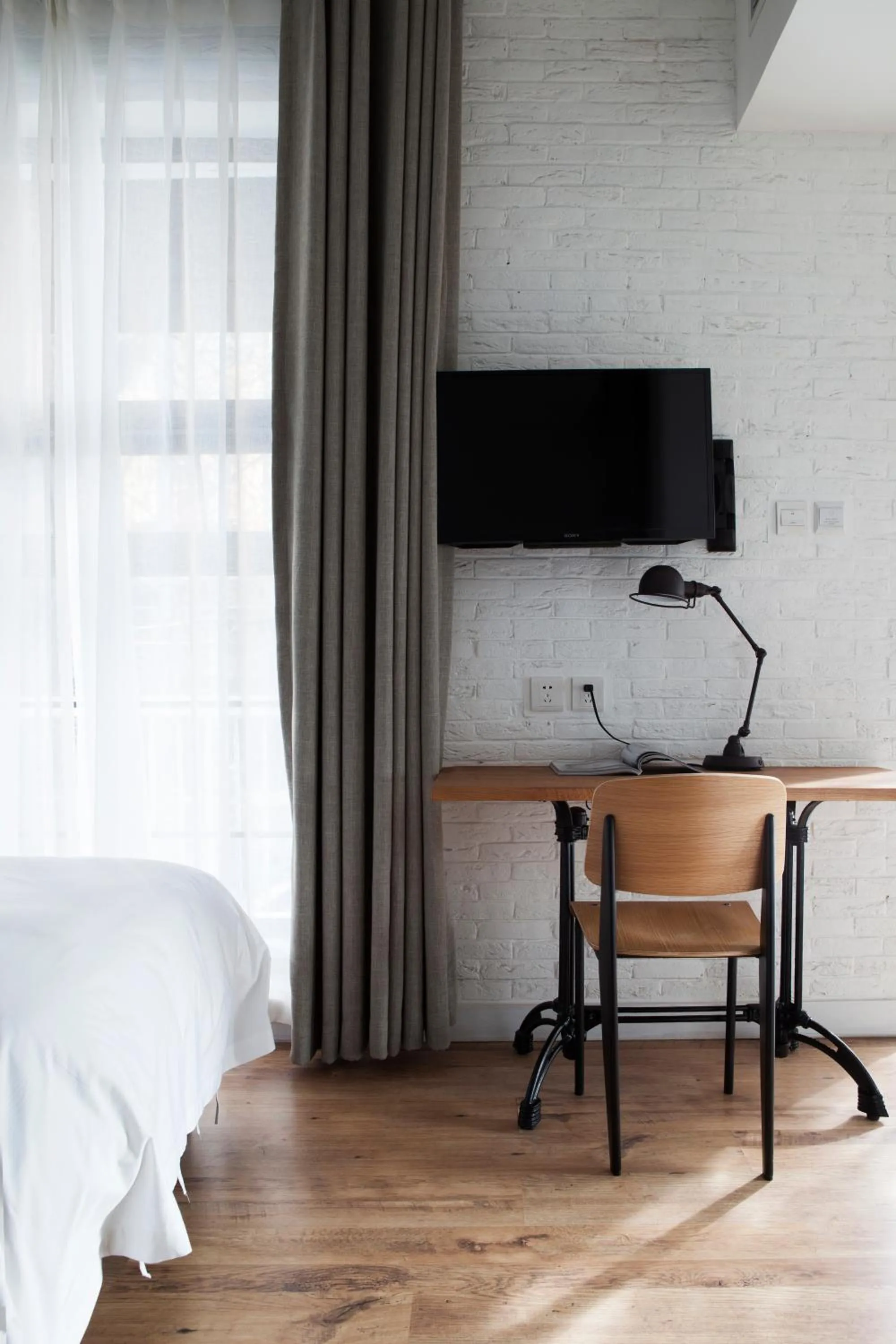 TV and multimedia, Bed in Yi Stack Hotel Beijing