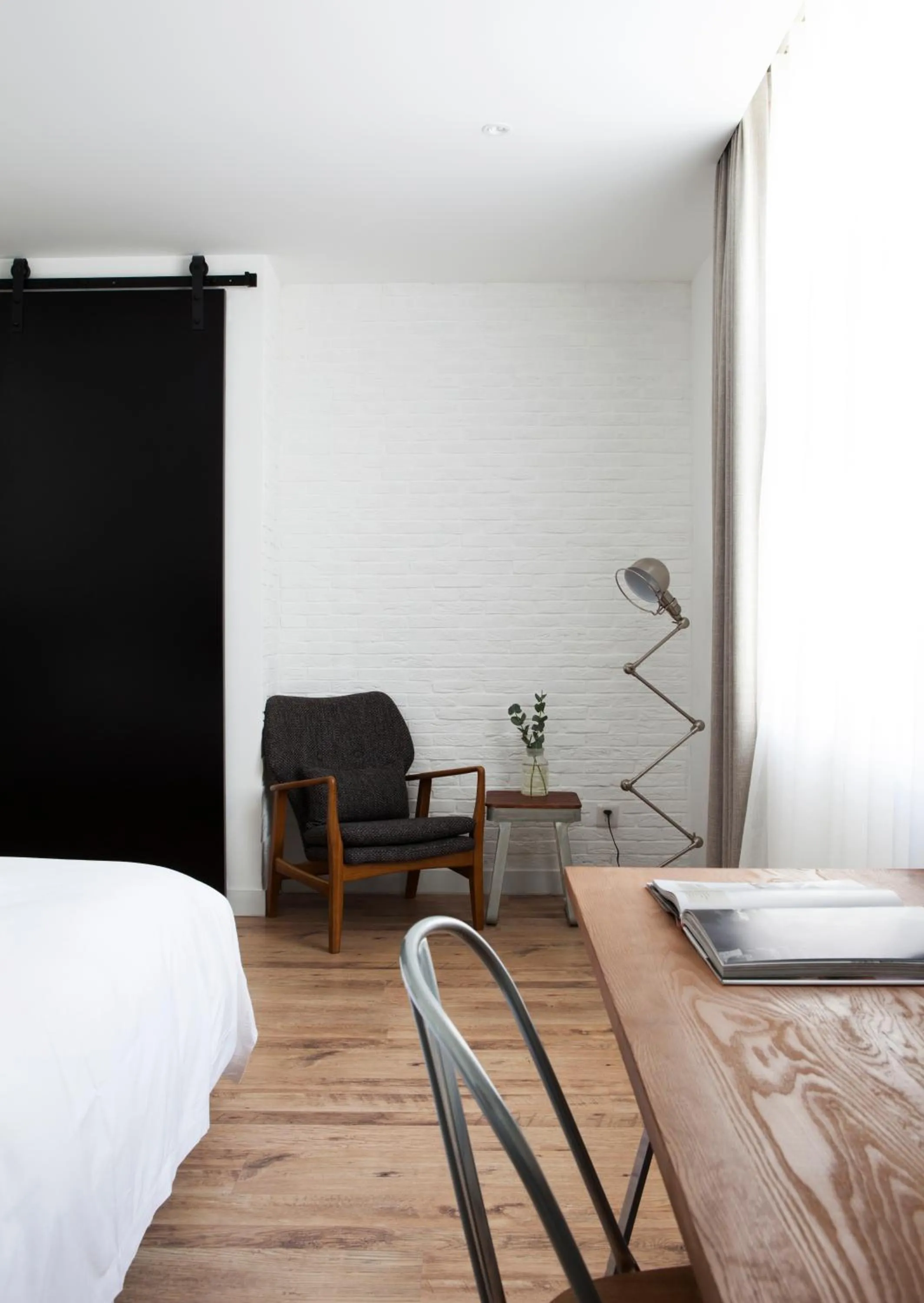 hair dresser, Bed in Yi Stack Hotel Beijing