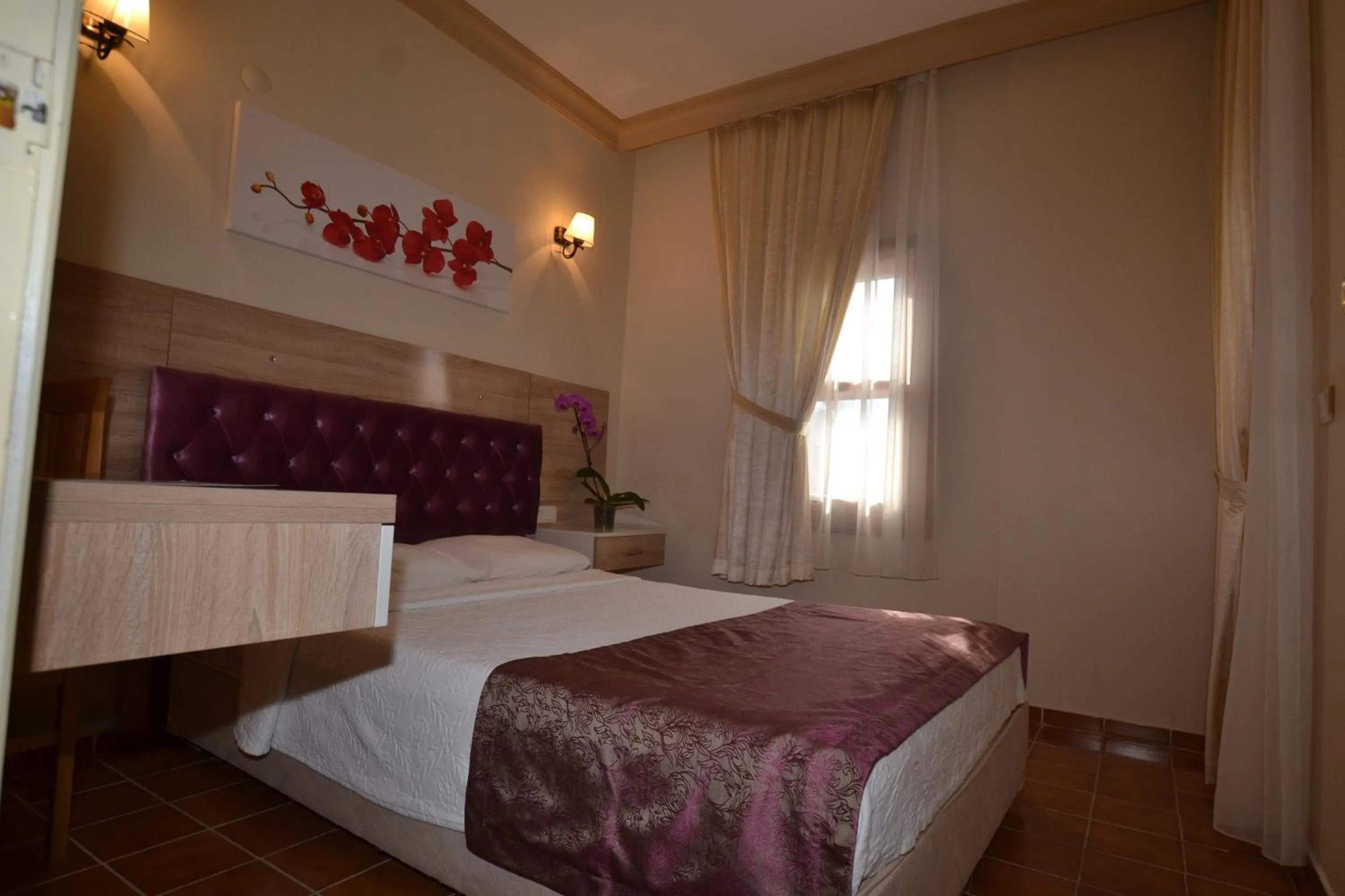 Bed in Konak Su Hotel