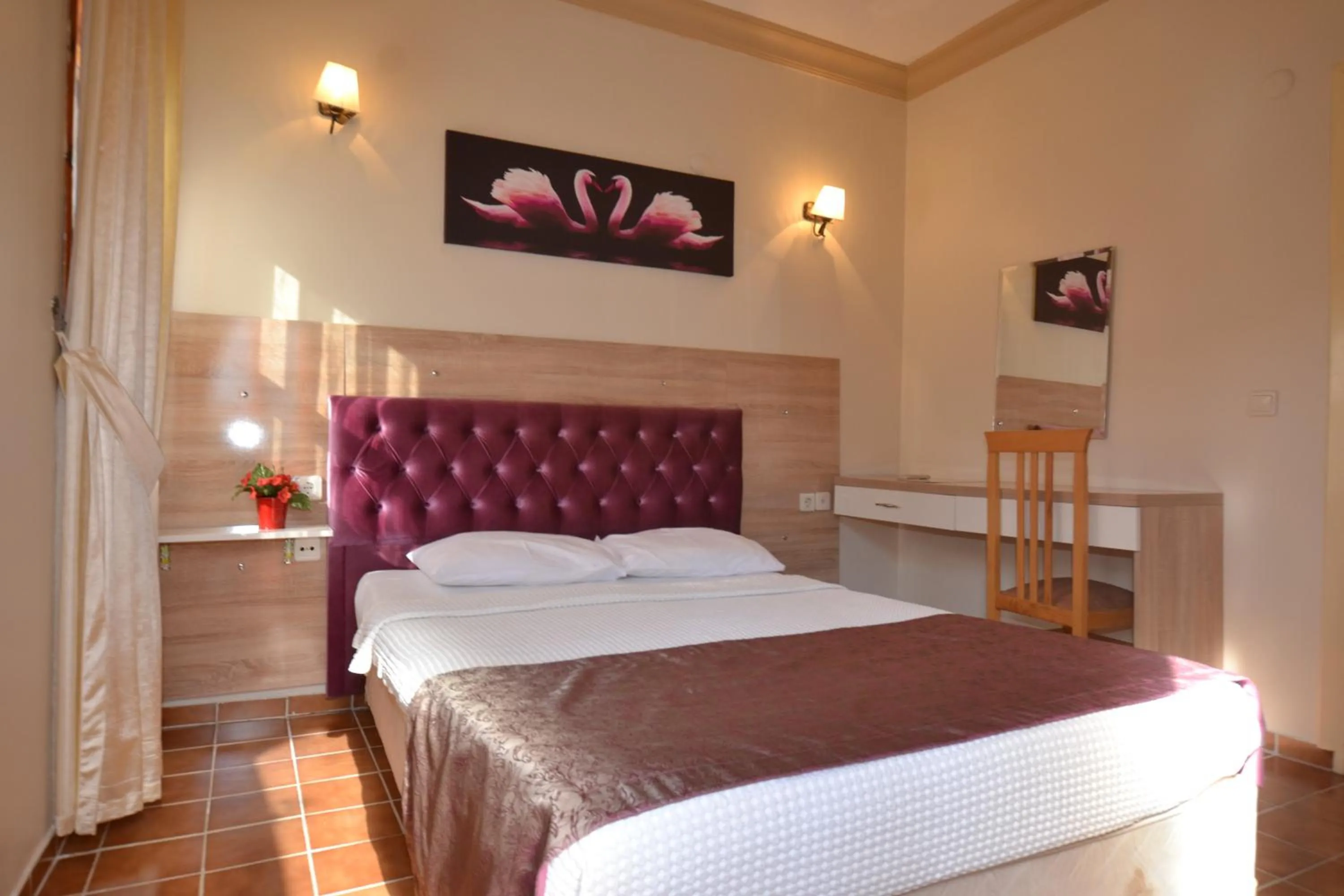 Bed in Konak Su Hotel