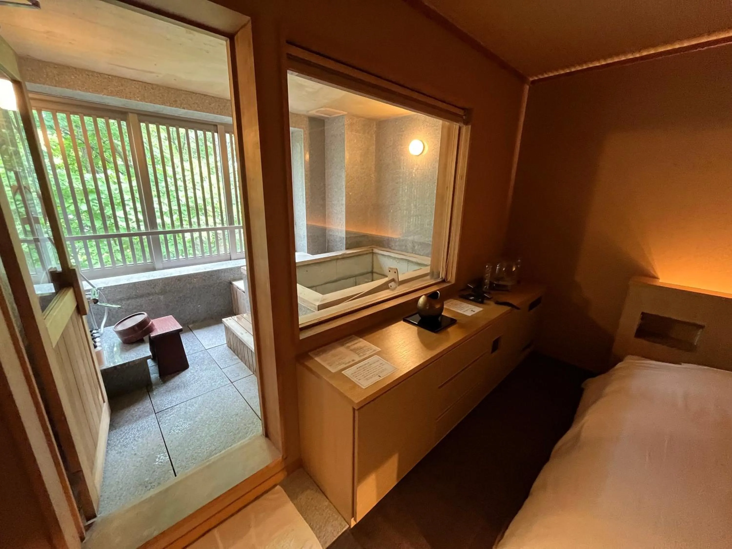 Bathroom, Bed in Kuriya Suizan