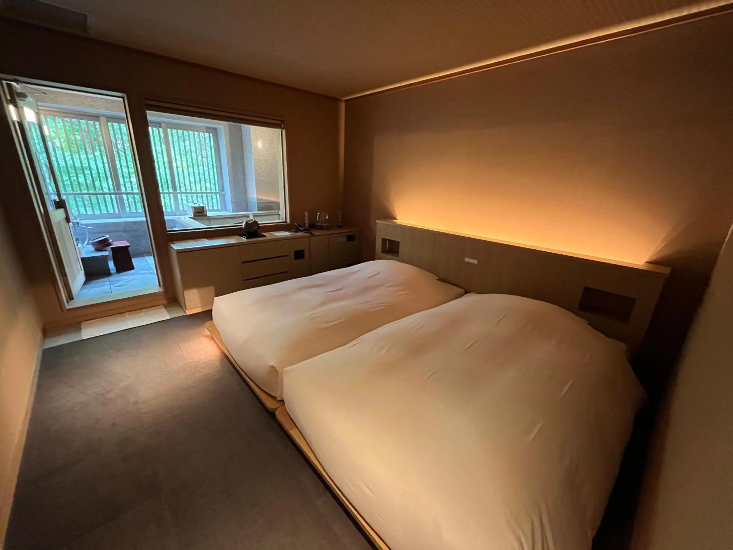 Bedroom, Bed in Kuriya Suizan