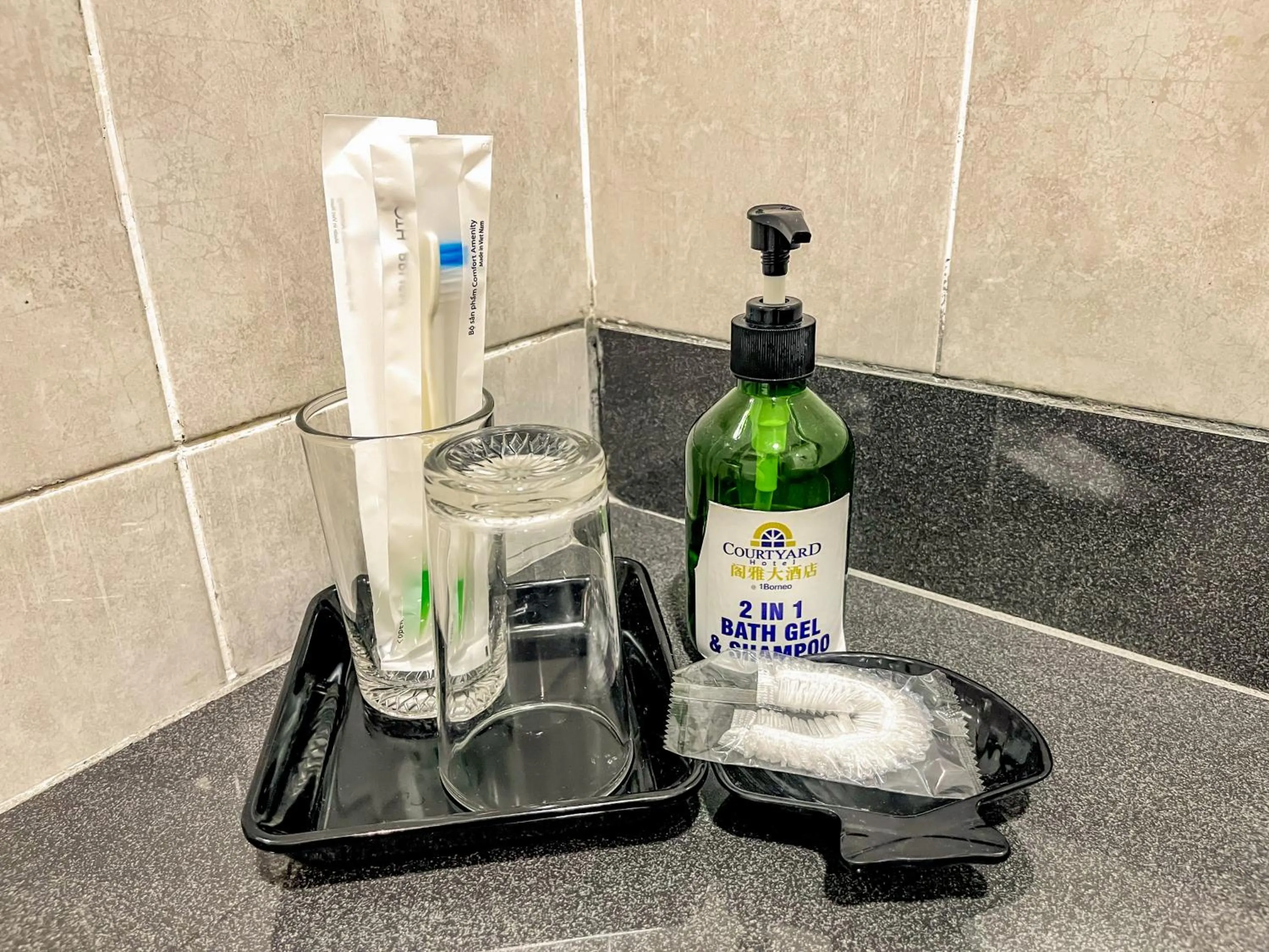 Toilet in Courtyard Hotel 1Borneo