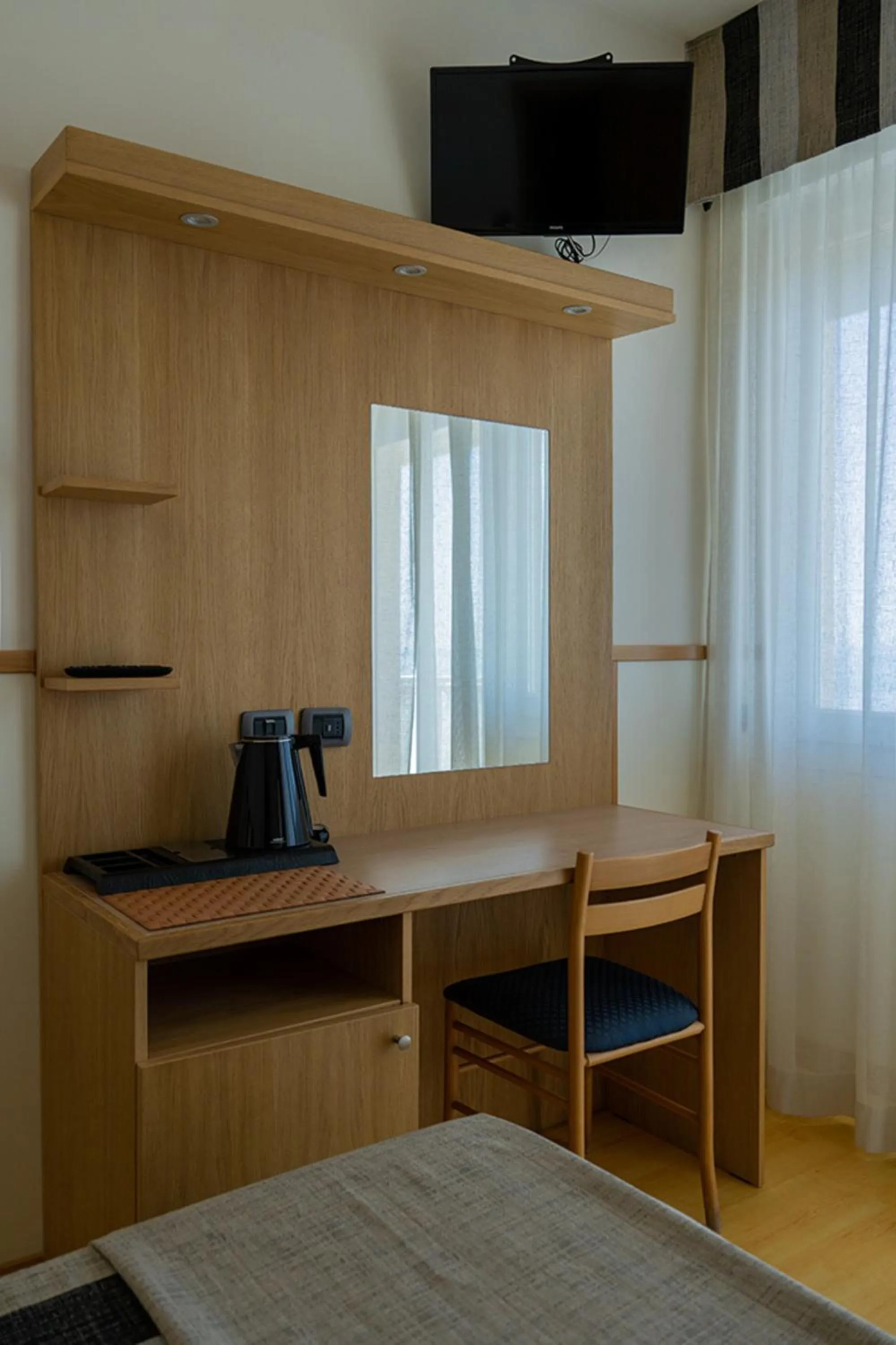 TV and multimedia, Bed in Hotels Vidi Miramare & Delfino