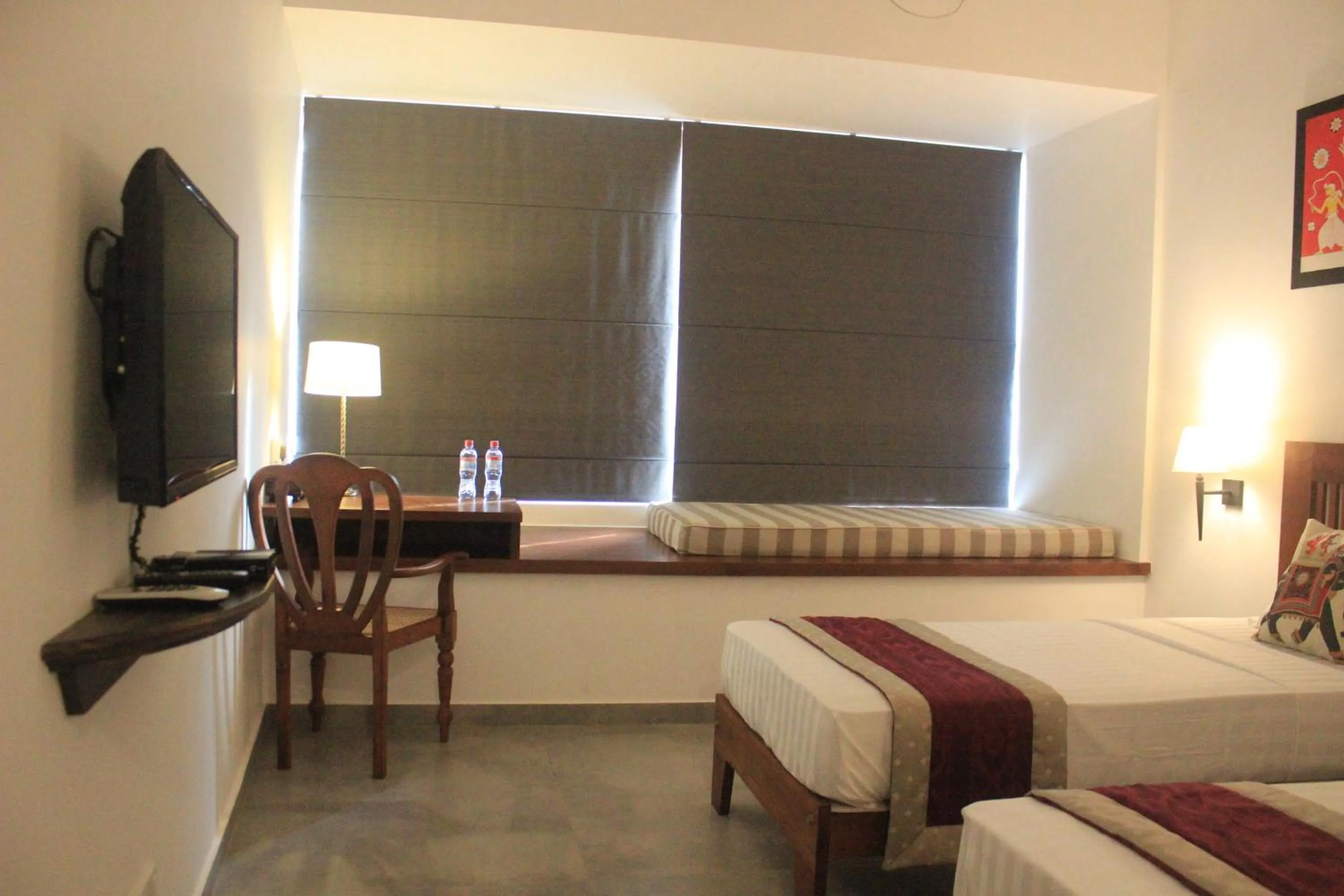 Photo of the whole room, Bed in Atelier