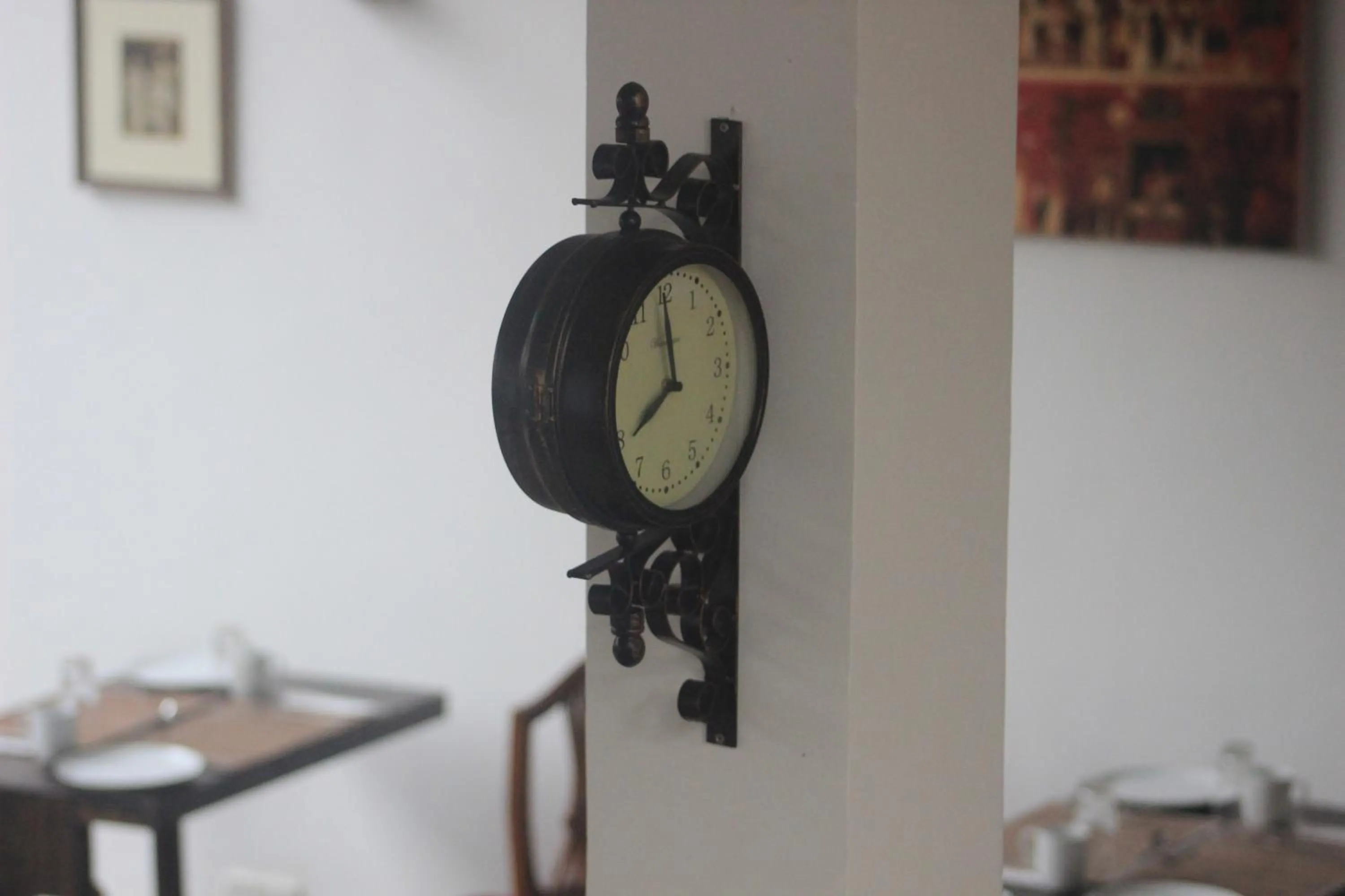 Decorative detail in Atelier