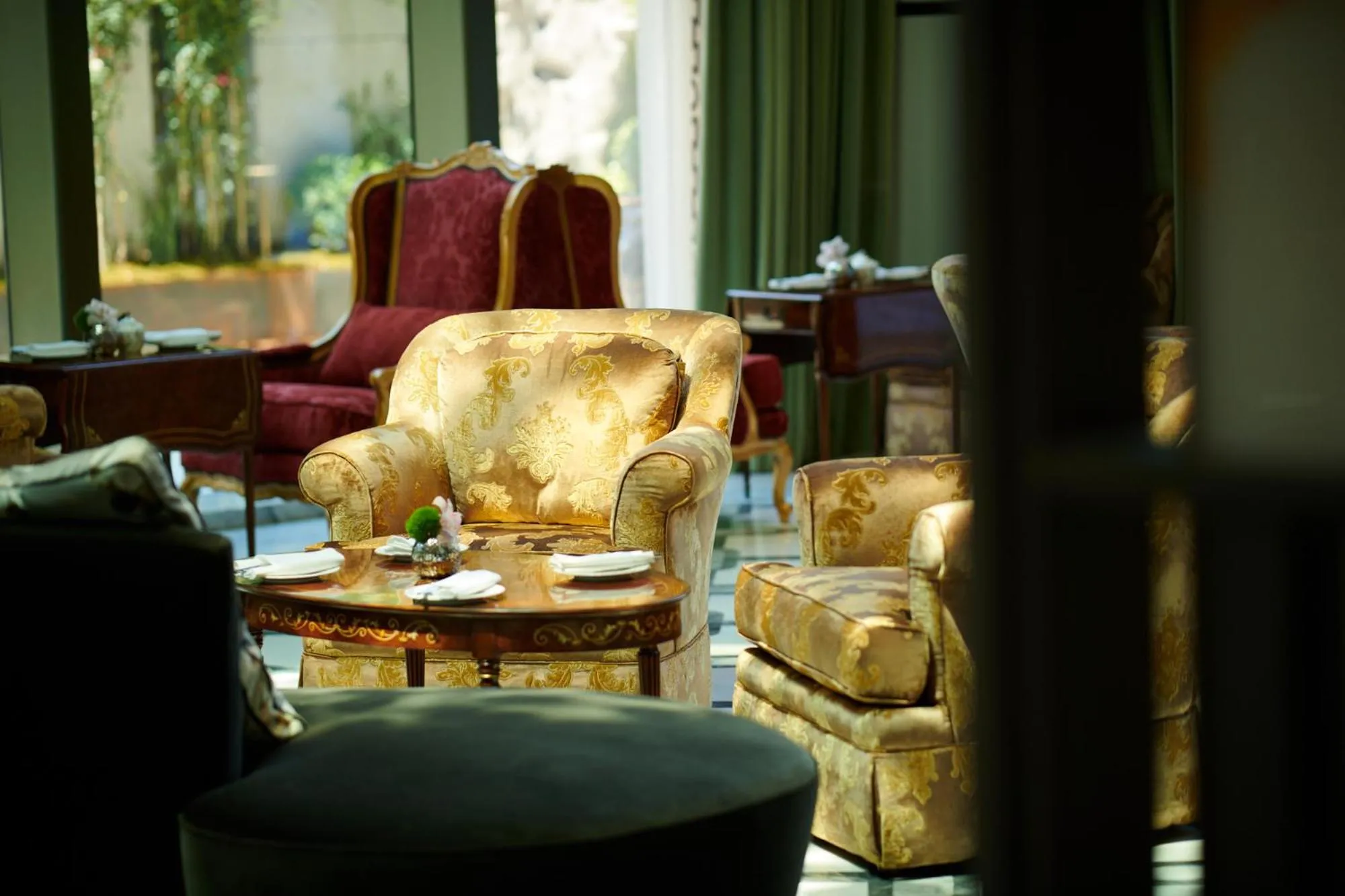 Lobby or reception in The St Regis Shanghai Jingan - Where Downtown Luxury Meets Legendary Old Shanghai Jazz