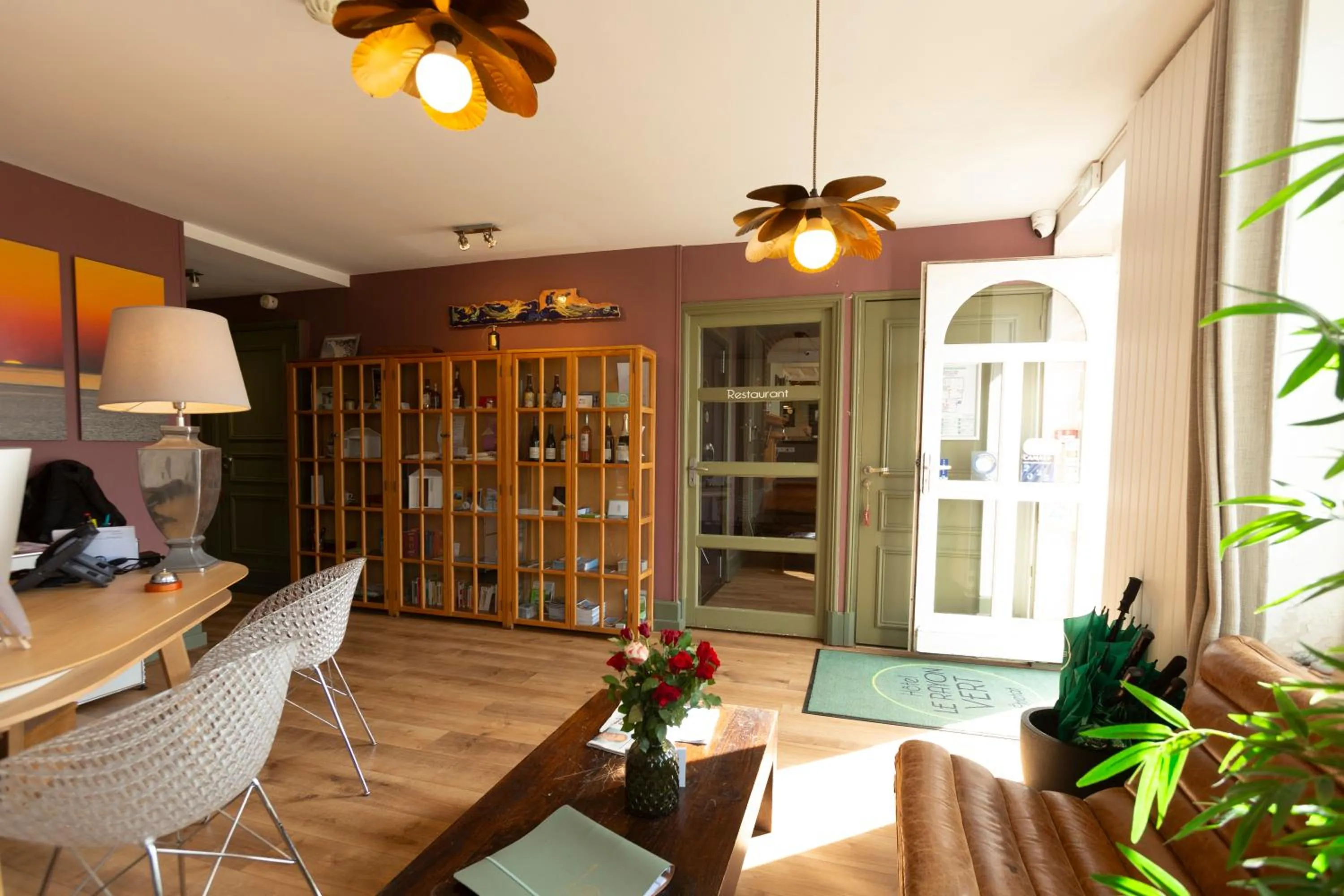 Lobby or reception in Hotel Le Rayon Vert