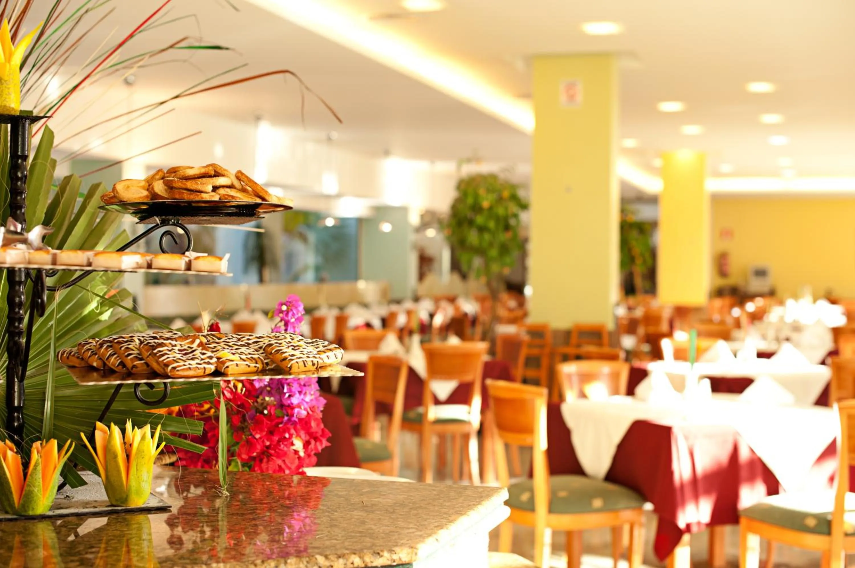 Dining area in Hotel LIVVO Costa Taurito & Aquapark