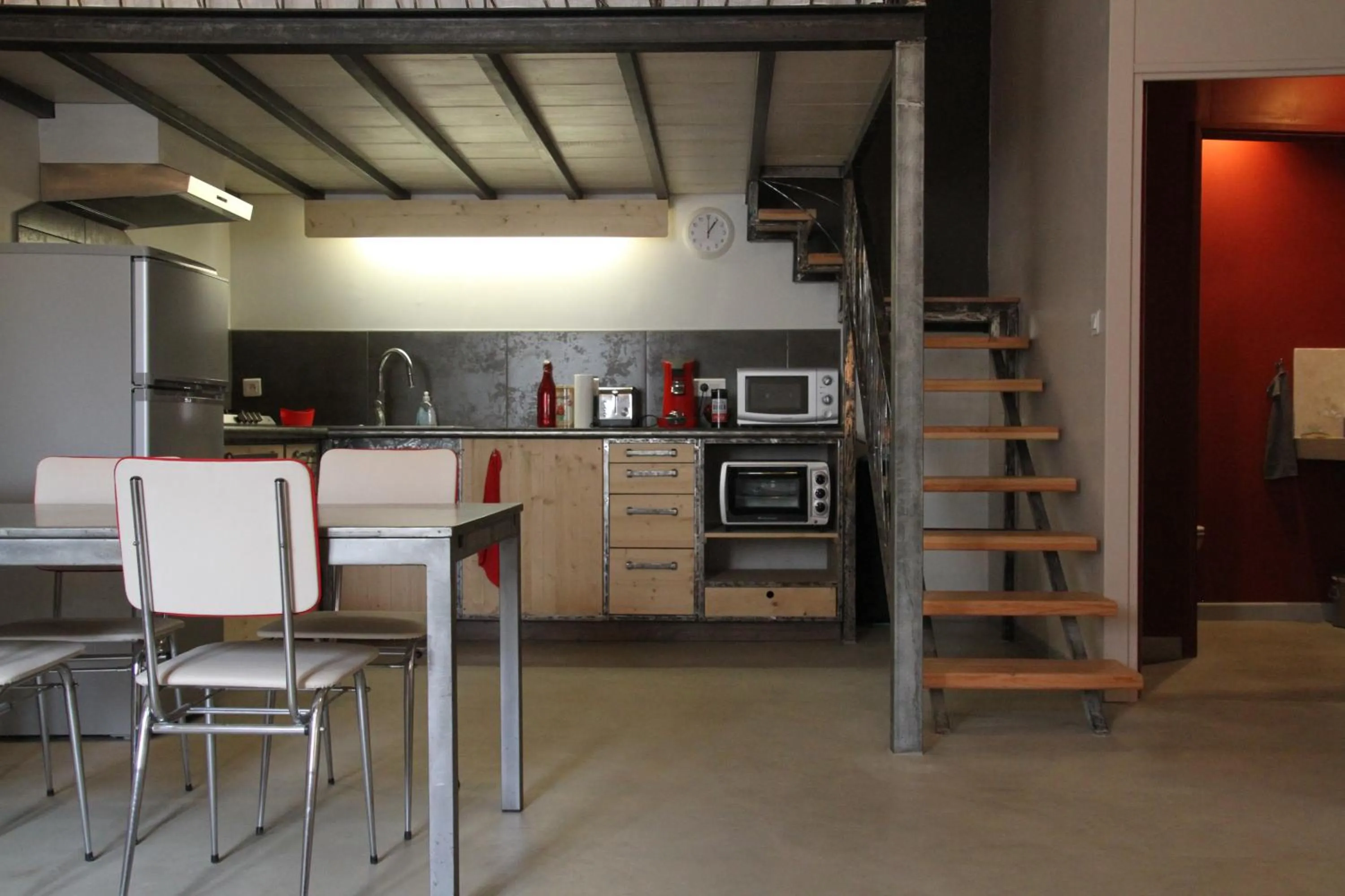 Kitchen or kitchenette in L'atelier B&B