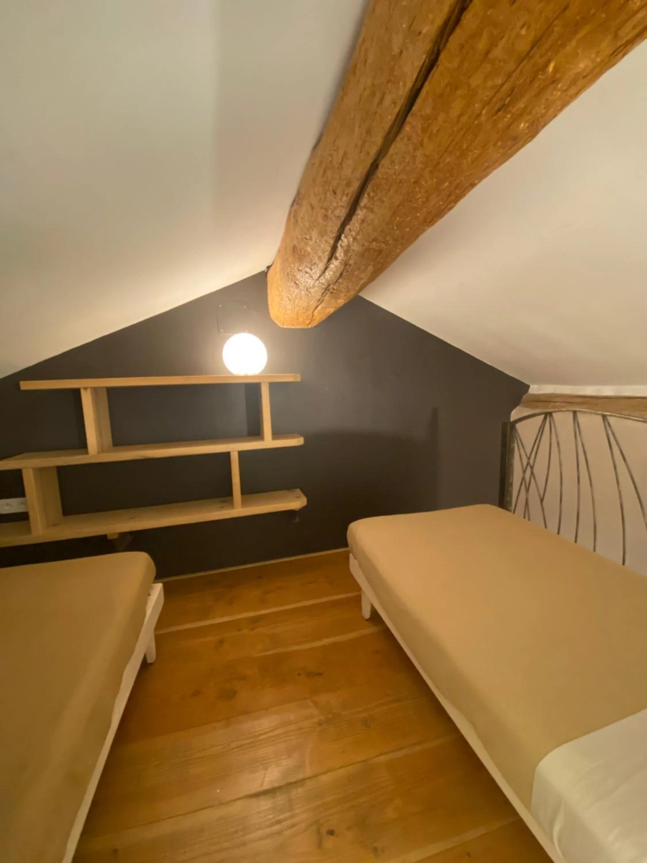 Bed in L'atelier B&B