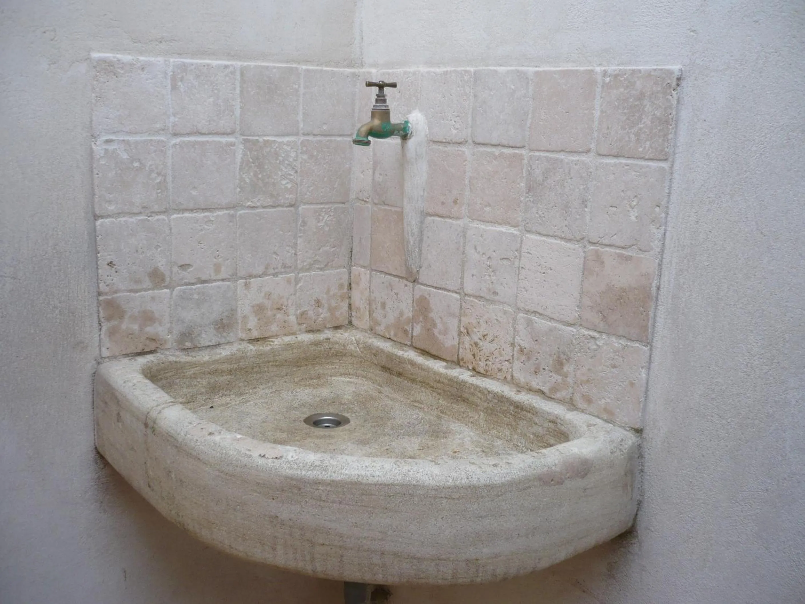 Inner courtyard view in L'atelier B&B