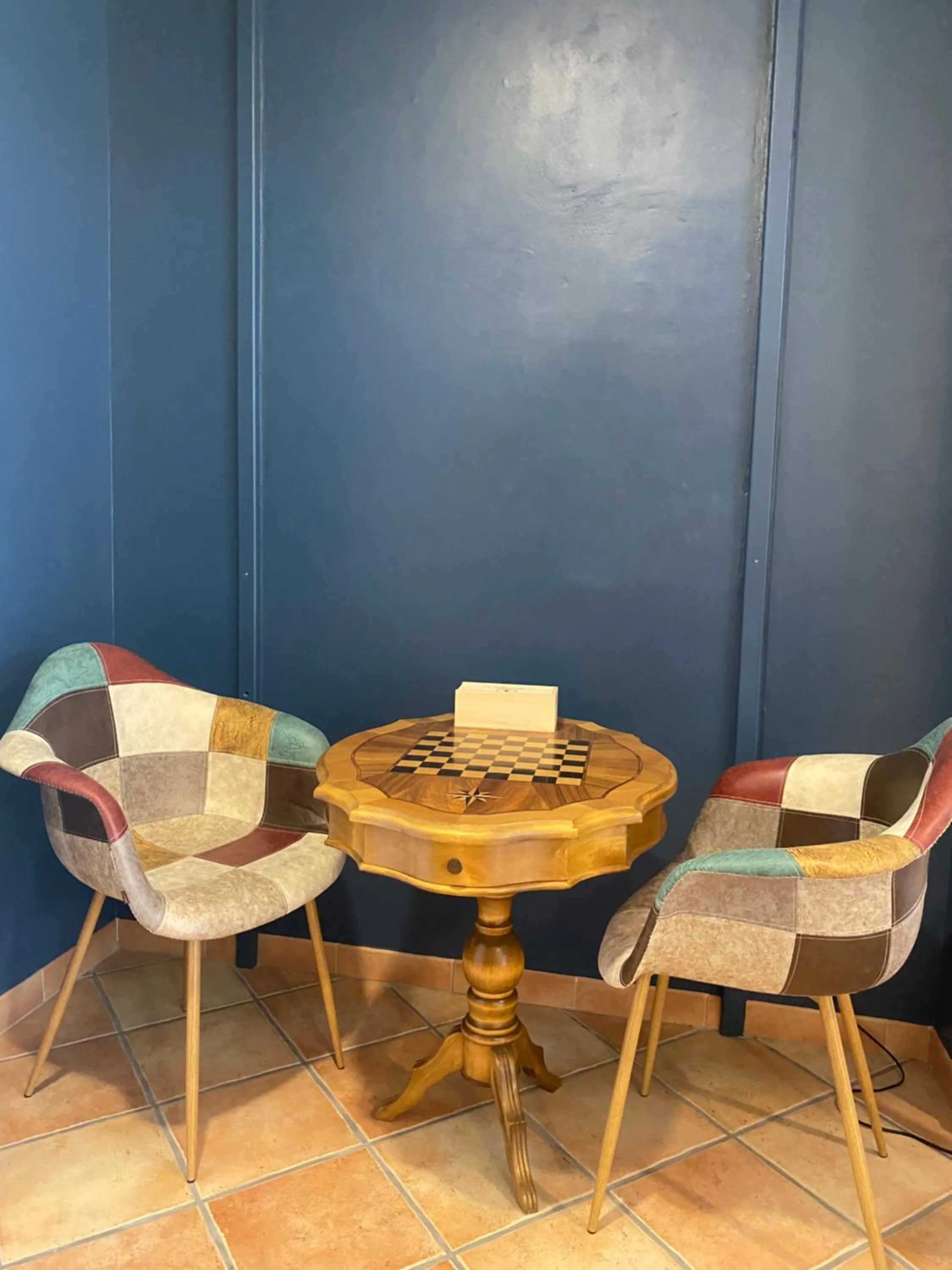 Communal lounge/ TV room in L'atelier B&B