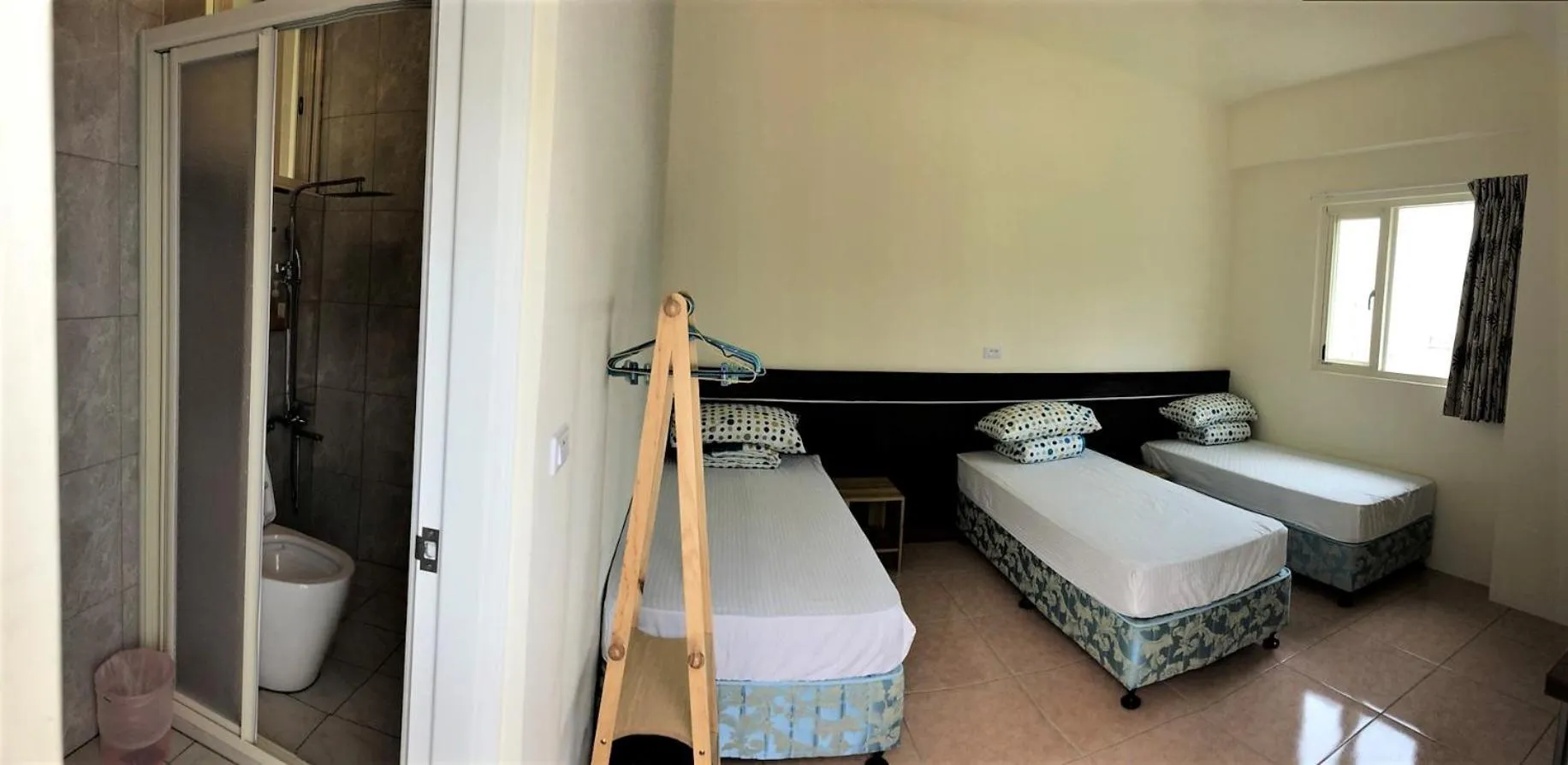 Bed in Fire Island Guest House