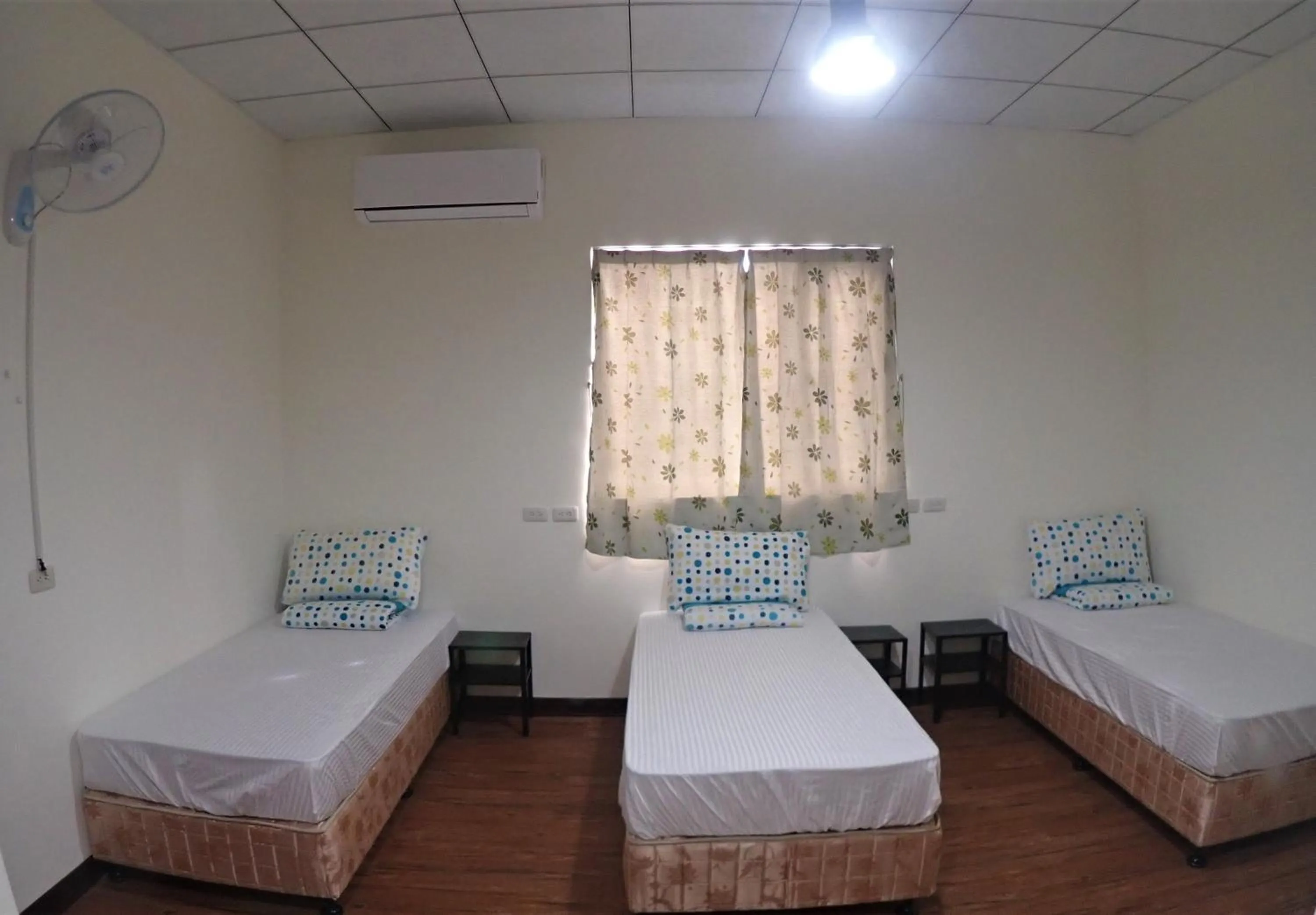 Bed in Fire Island Guest House