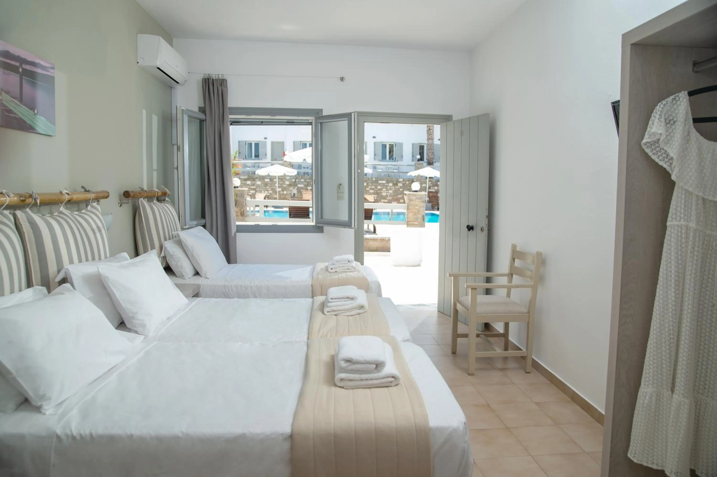 Bedroom, Bed in Summer Shades Hotel - ex Arkoulis