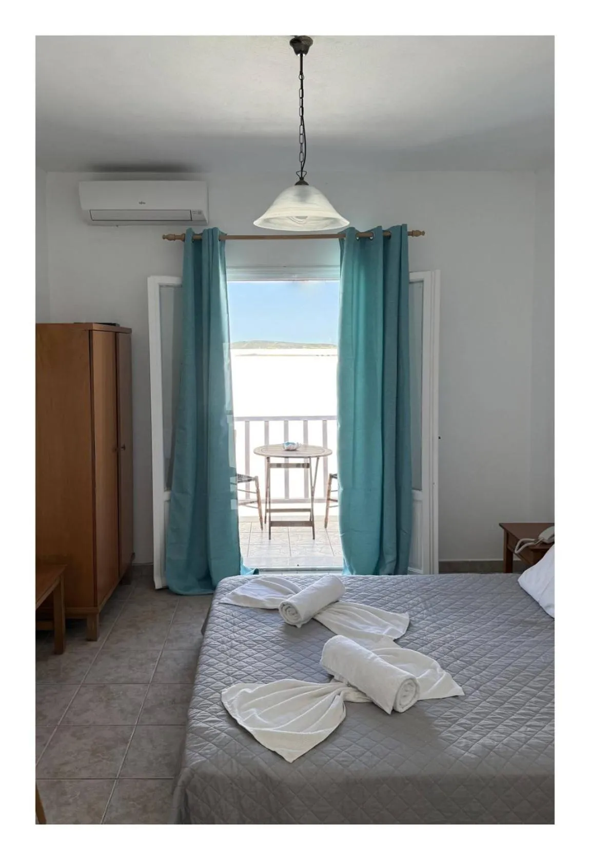 Bed in Summer Shades Hotel - ex Arkoulis